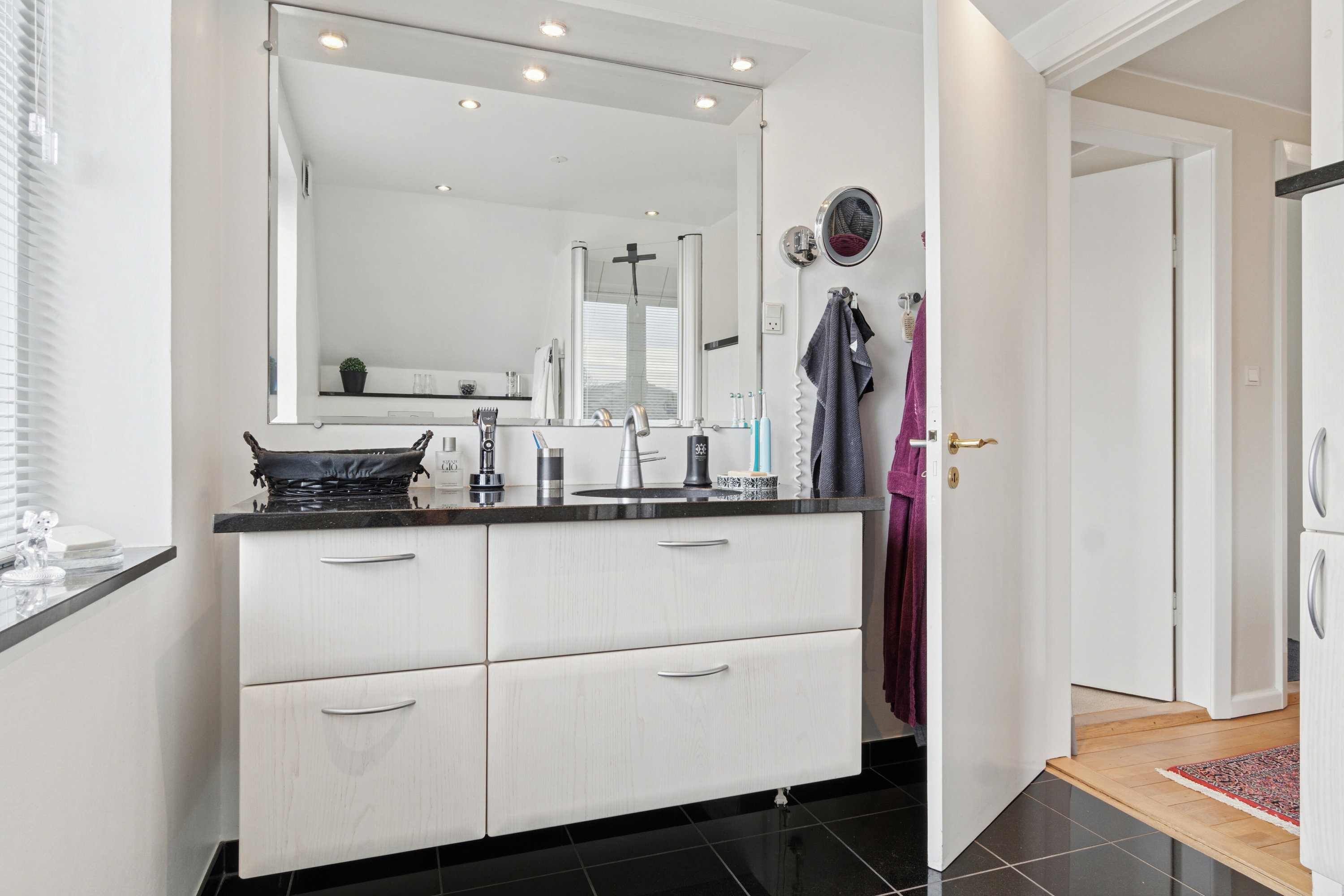 Fremhævet badeværelse billede i fuldskærmstilstand. Billede af Johnsens Alle 34, 7700 Thisted