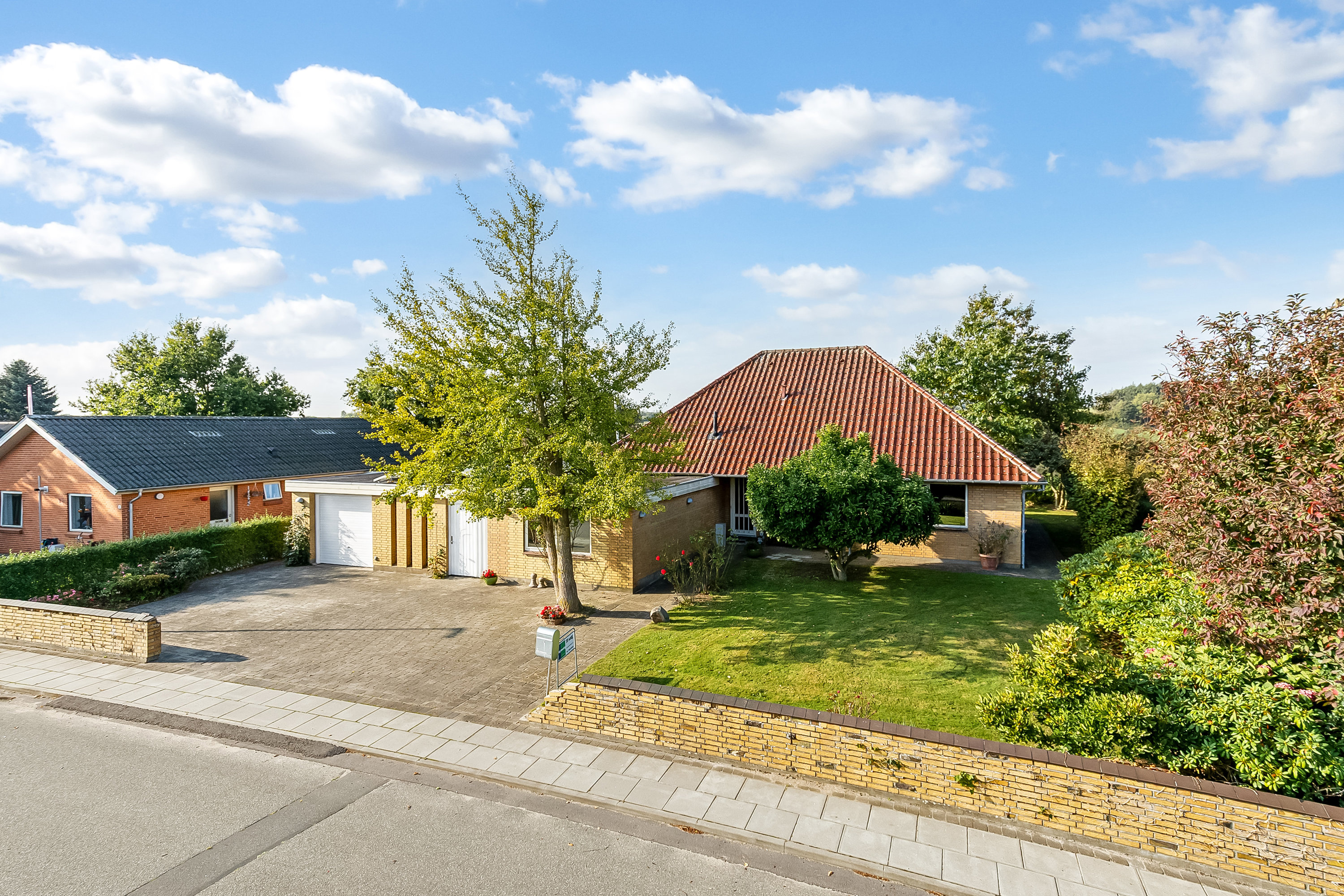 Fremhævet mastefoto billede i fuldskærmstilstand. Billede af Bjert Vestervang 7, 6091 Bjert