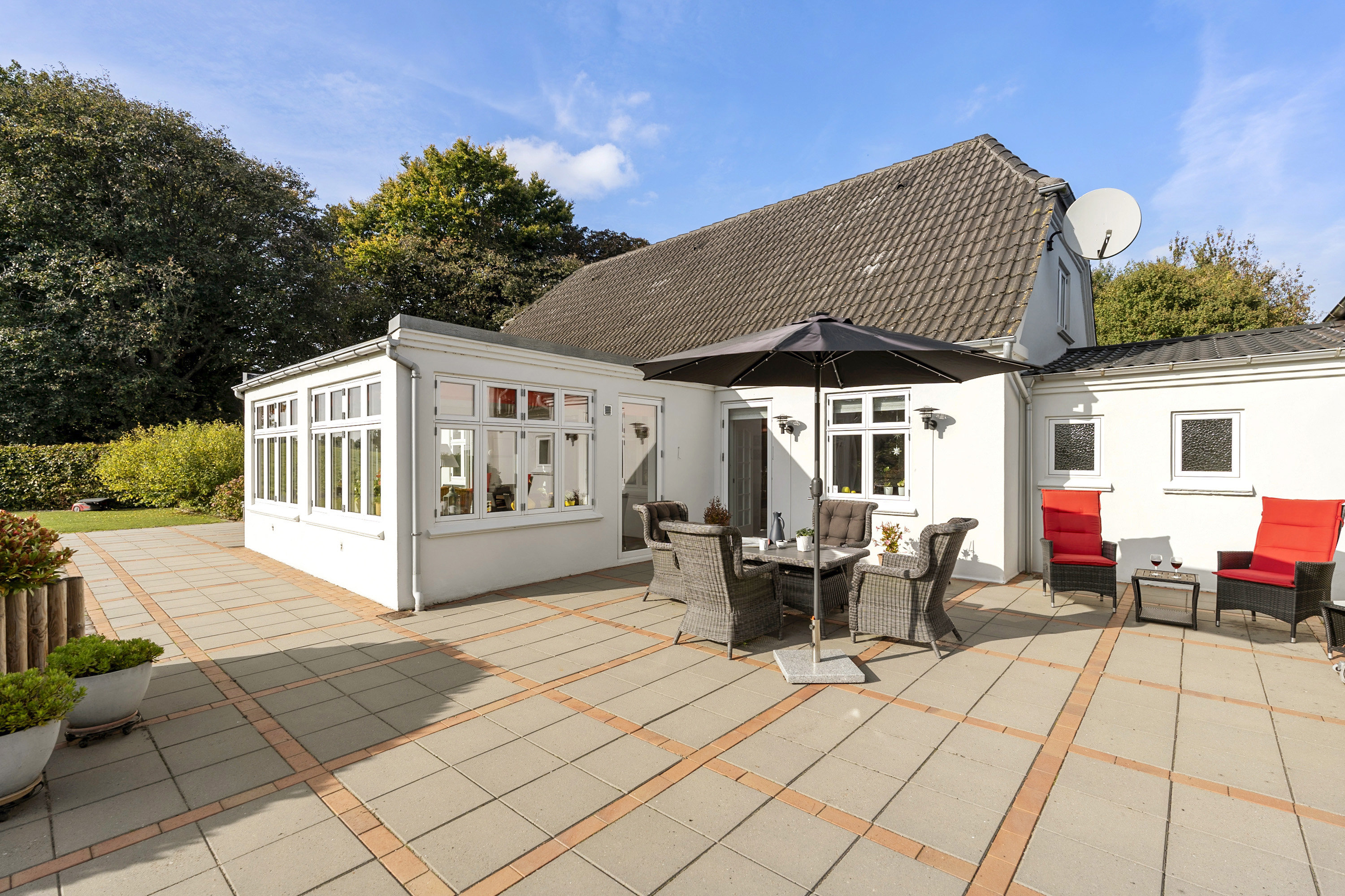 Miniaturebillede 2: ejendommen. Billede af Sønderborgvej 94, Sønder-Hostrup, 6200 Aabenraa