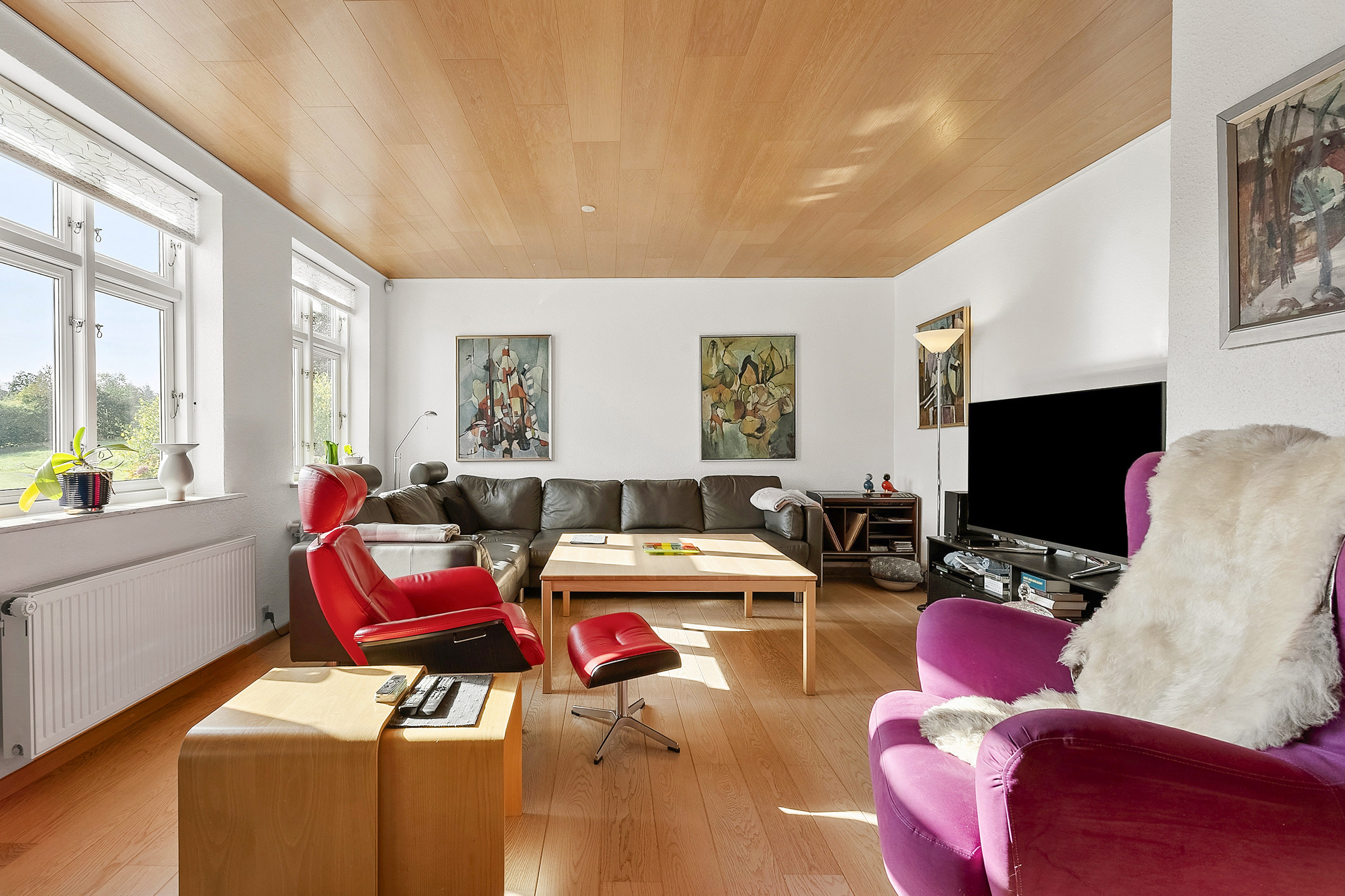 Fremhævet stue billede i fuldskærmstilstand. Billede af Sønderborgvej 94, Sønder-Hostrup, 6200 Aabenraa