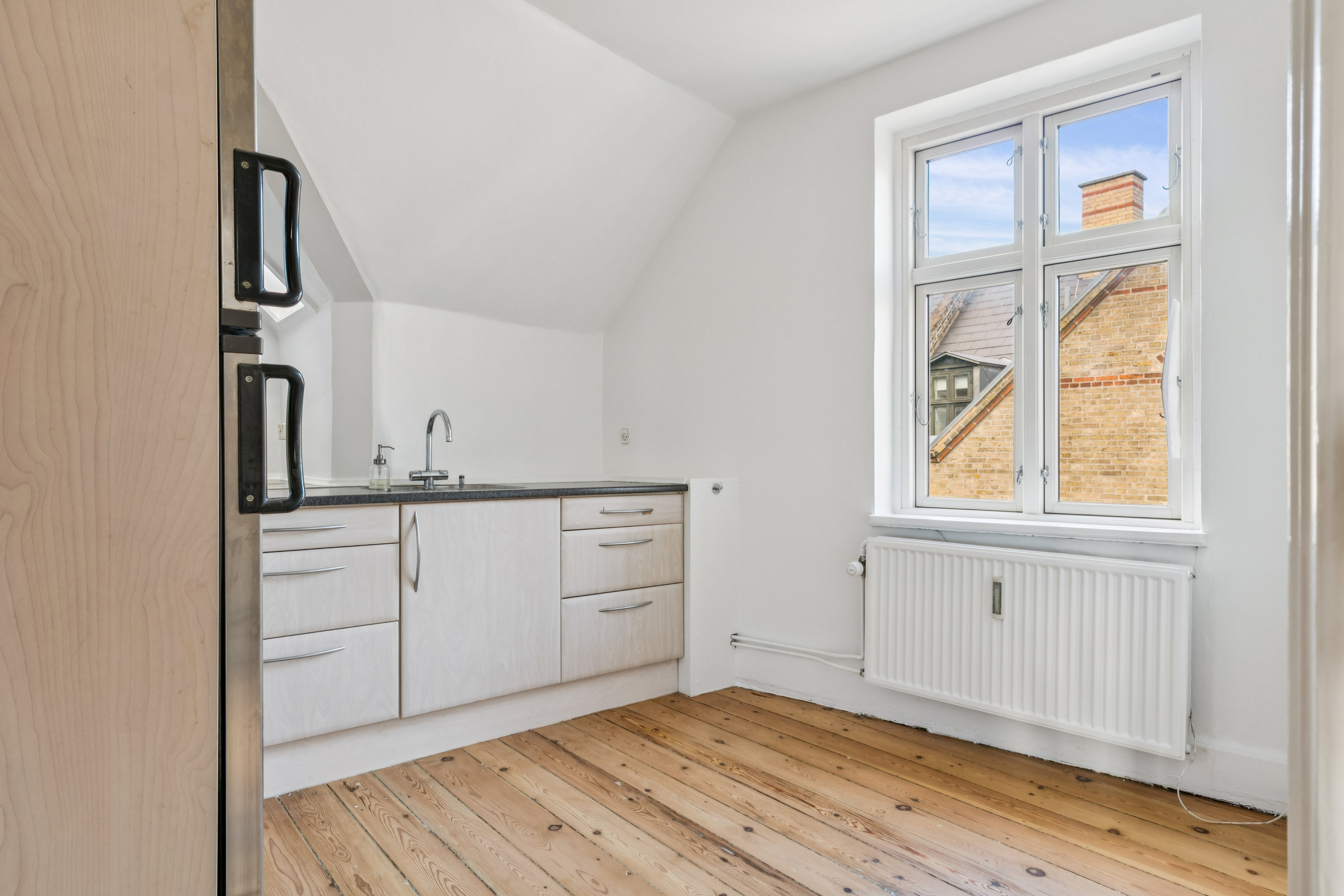 Fremhævet værelse billede i fuldskærmstilstand. Billede af Øster Farimagsgade 25, 2., 2100 København Ø