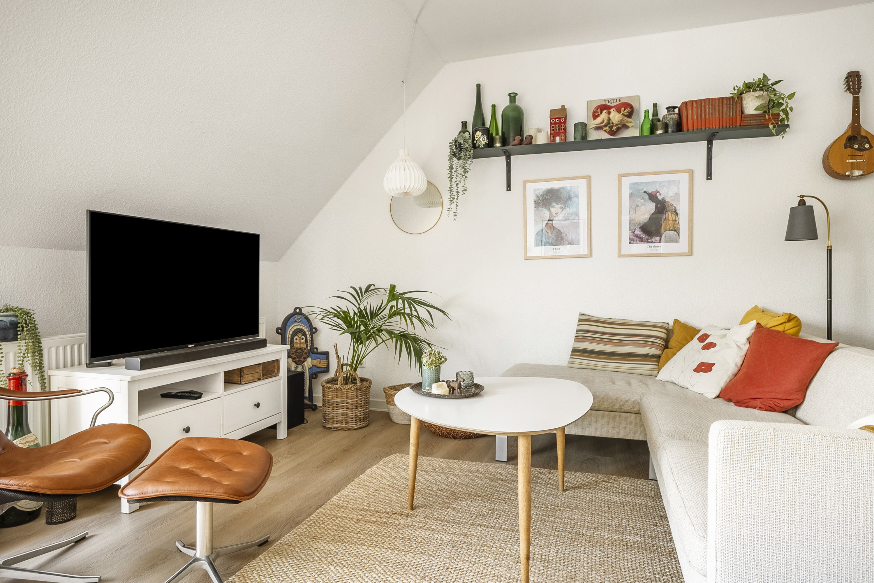 Fremhævet stue billede i fuldskærmstilstand. Billede af Aastrupvej 36K, 1. th., 6100 Haderslev