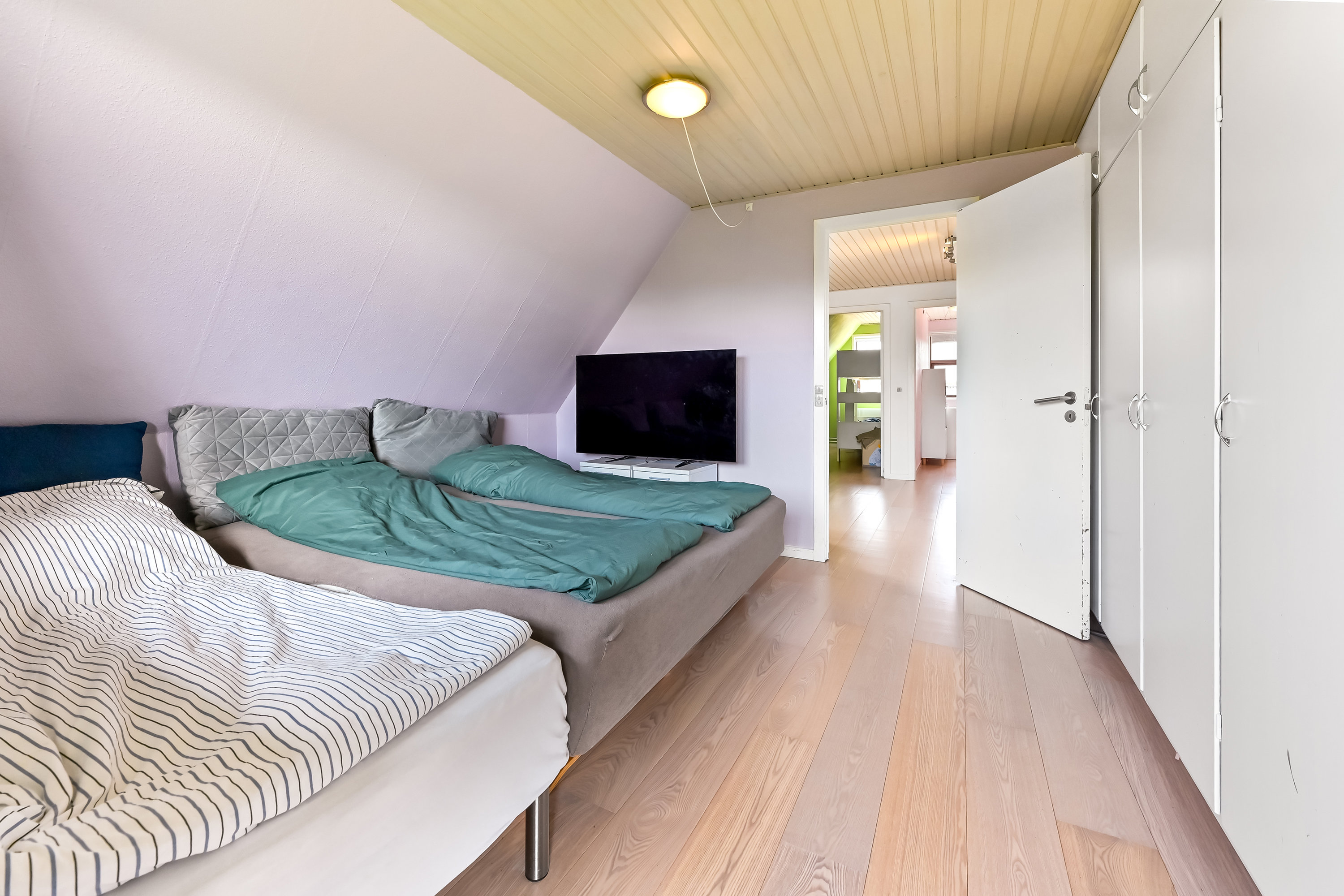 Fremhævet soveværelse billede i fuldskærmstilstand. Billede af Rugmarken 11, Hammerum, 7400 Herning