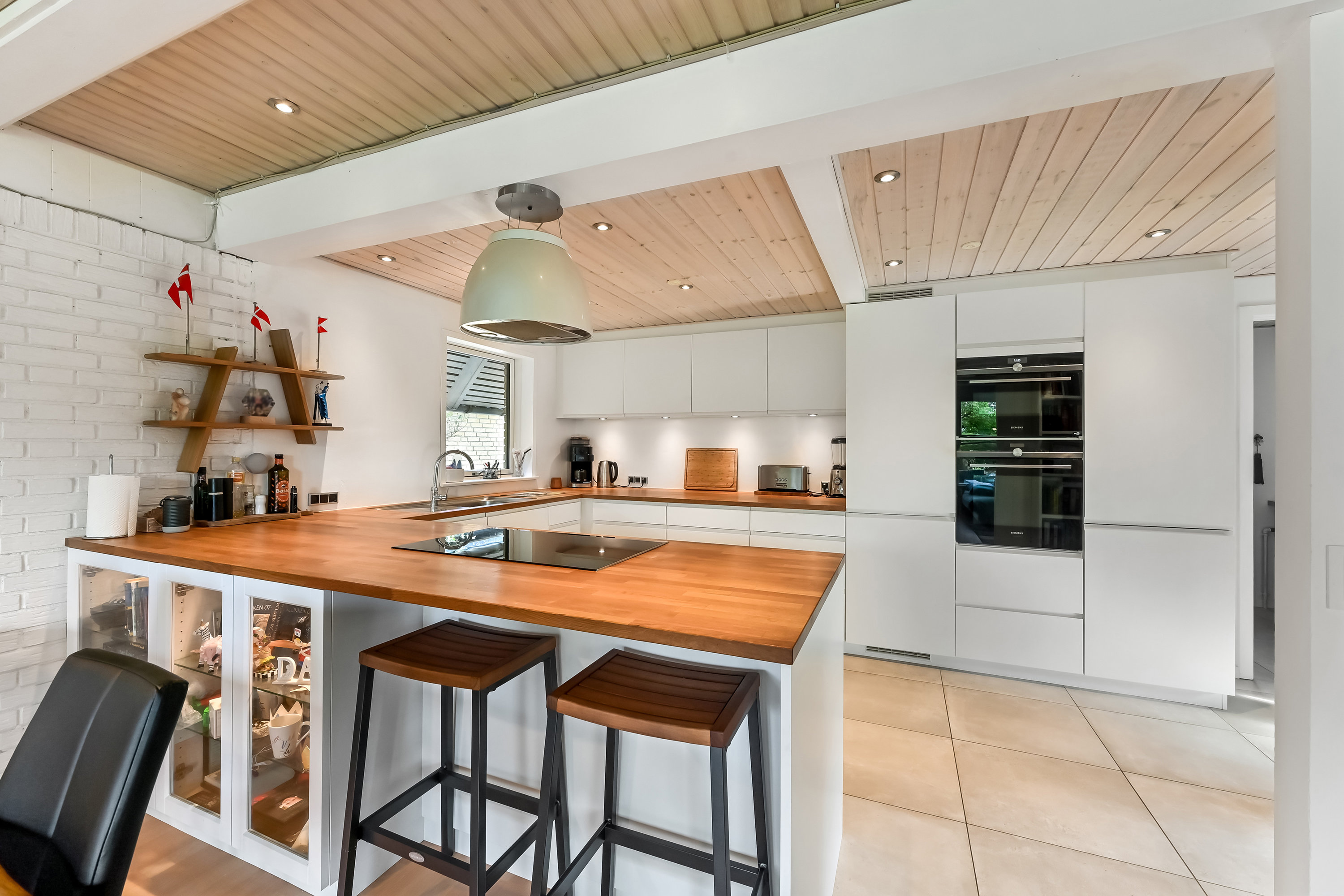 Fremhævet køkken billede i fuldskærmstilstand. Billede af Rugmarken 11, Hammerum, 7400 Herning