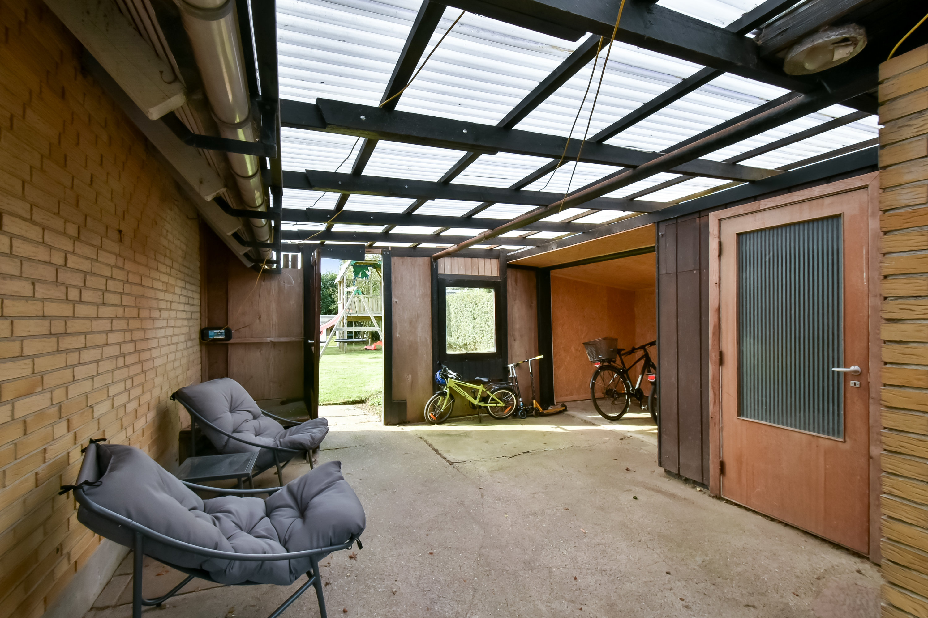 Fremhævet overdækket terrasse billede i fuldskærmstilstand. Billede af Rugmarken 11, Hammerum, 7400 Herning