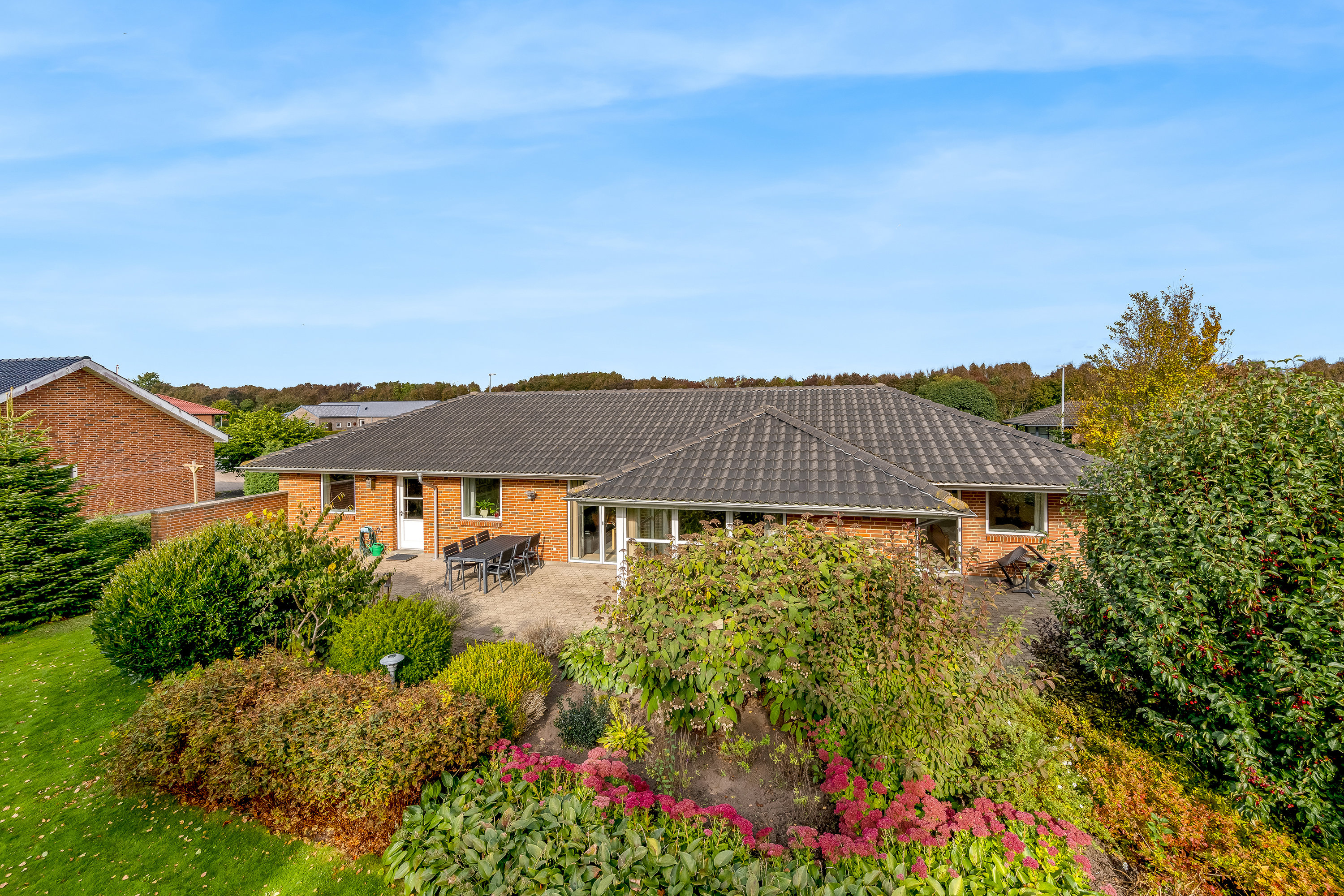 Miniaturebillede 1: facade. Billede af Gyvelvænget 13, 6920 Videbæk