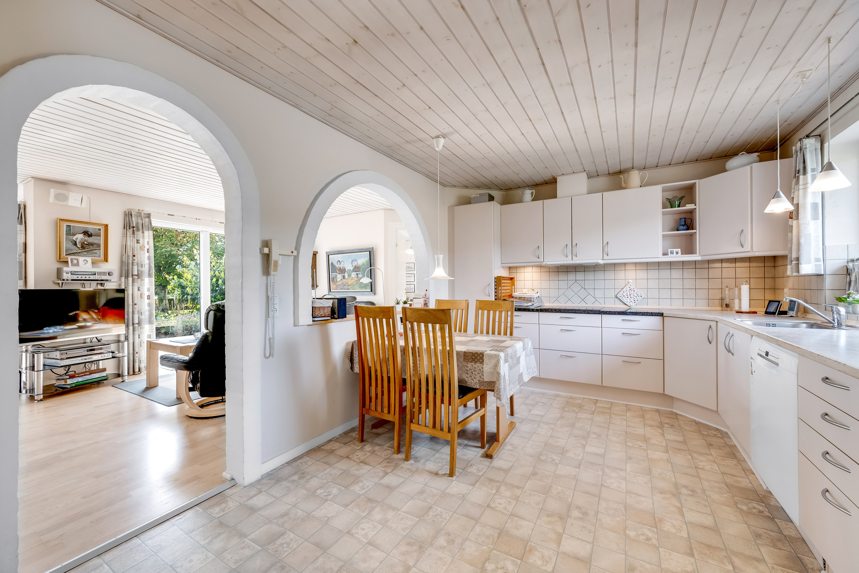 Fremhævet køkken billede i fuldskærmstilstand. Billede af Gyvelvænget 13, 6920 Videbæk