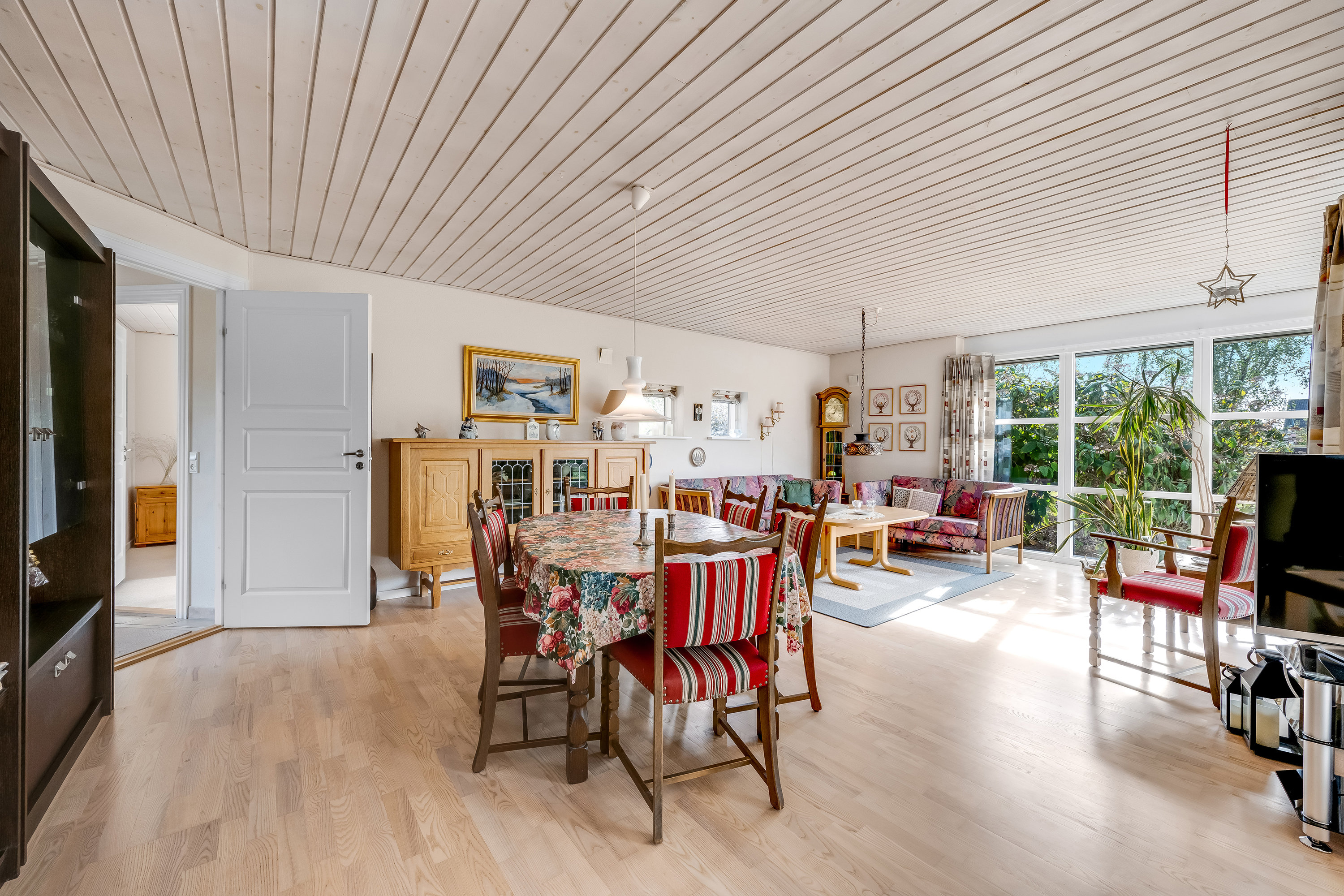 Fremhævet stue billede i fuldskærmstilstand. Billede af Gyvelvænget 13, 6920 Videbæk