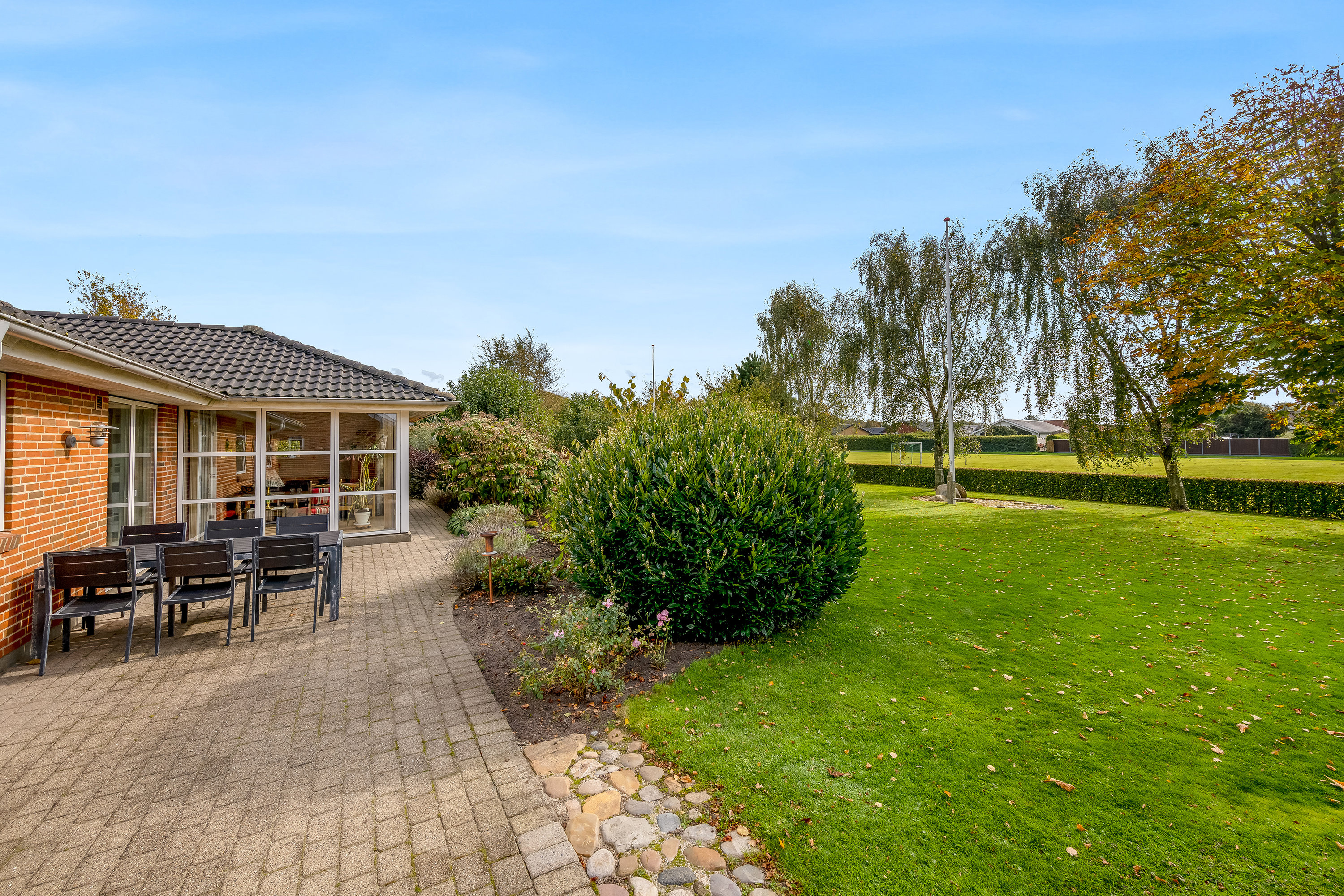 Fremhævet have billede i fuldskærmstilstand. Billede af Gyvelvænget 13, 6920 Videbæk