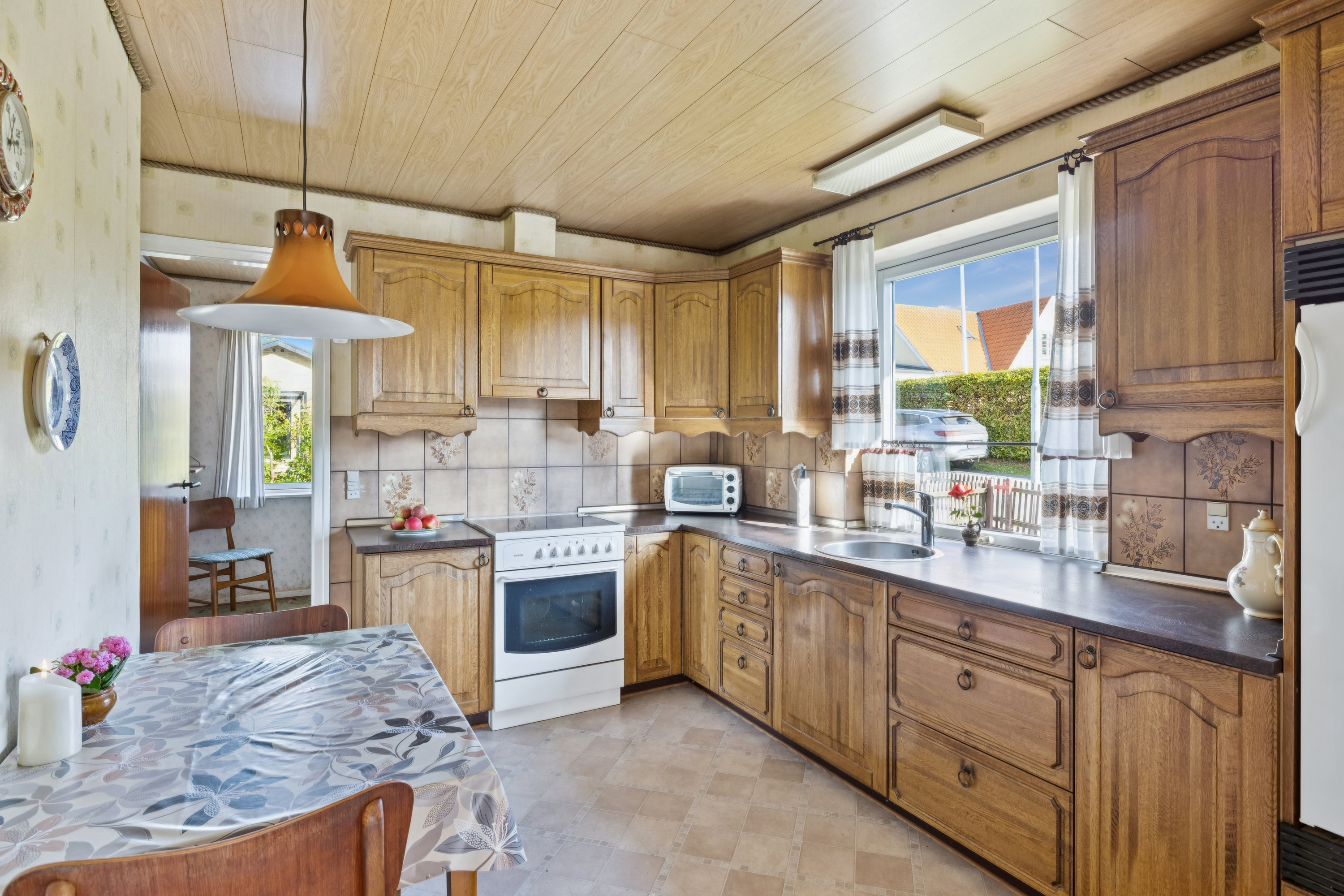 Fremhævet køkken billede i fuldskærmstilstand. Billede af Vibevej 15, 8410 Rønde