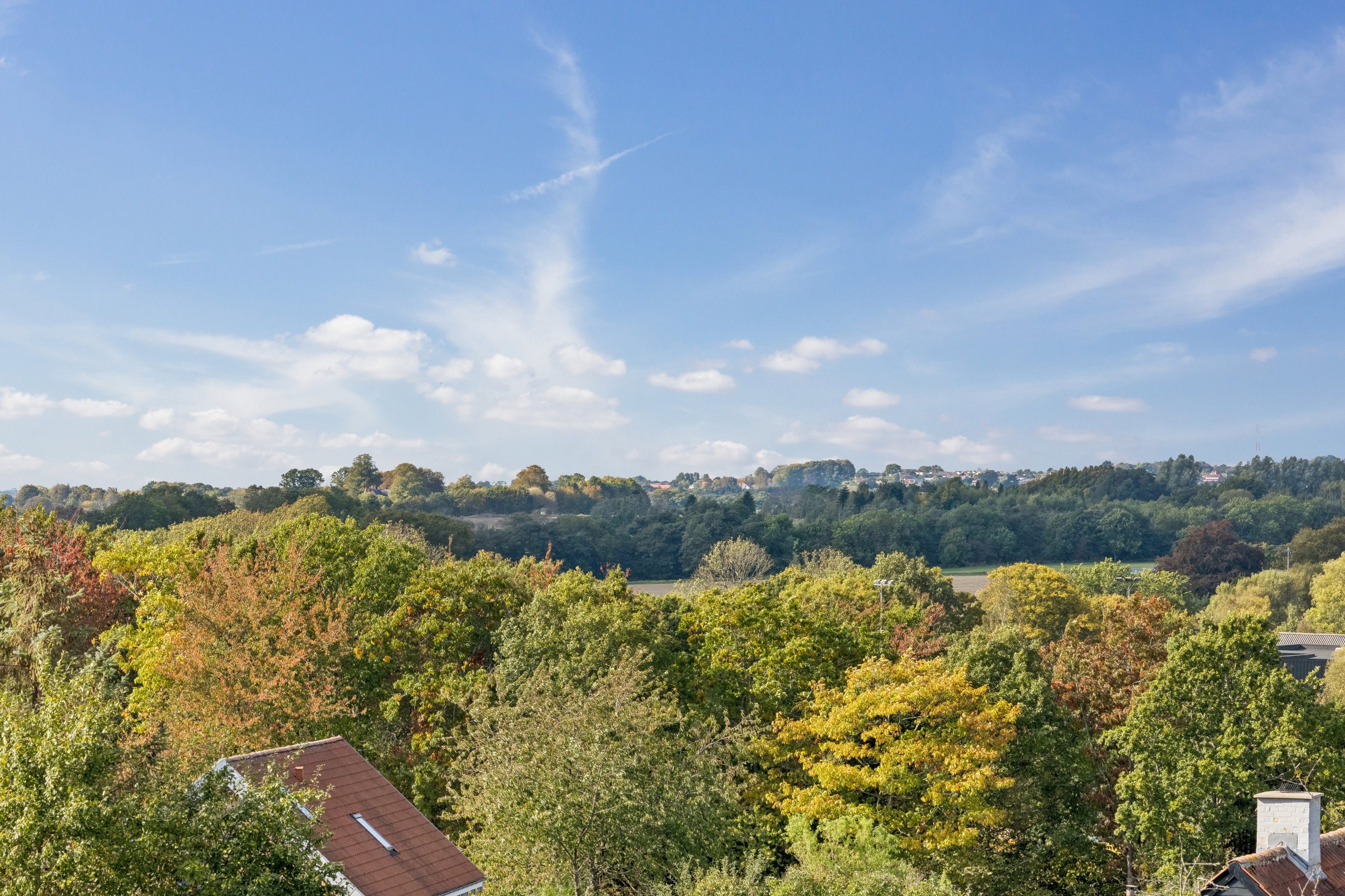Fremhævet luftfoto billede i fuldskærmstilstand. Billede af Vibevej 15, 8410 Rønde