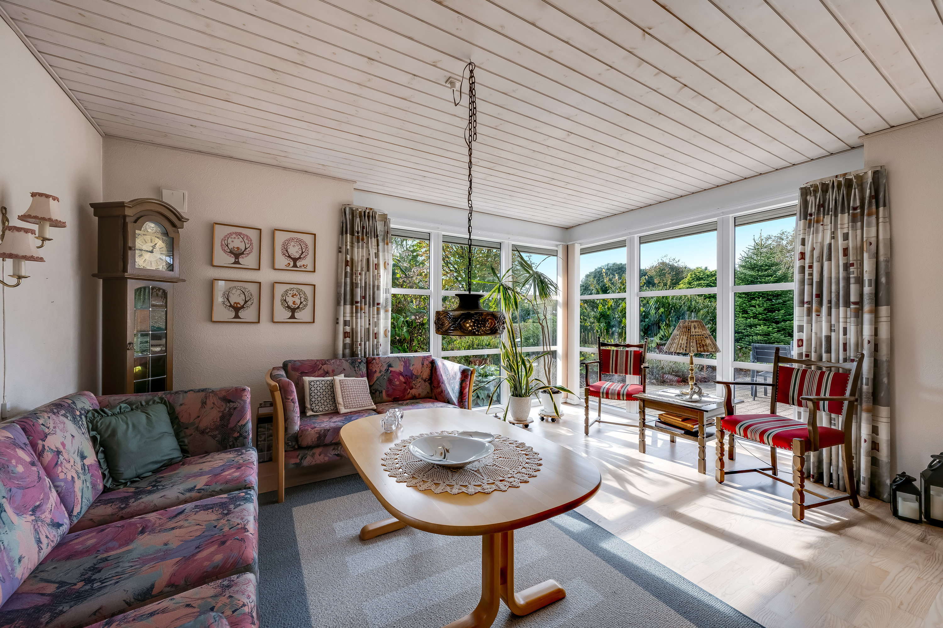 Fremhævet stue billede i fuldskærmstilstand. Billede af Gyvelvænget 13, 6920 Videbæk