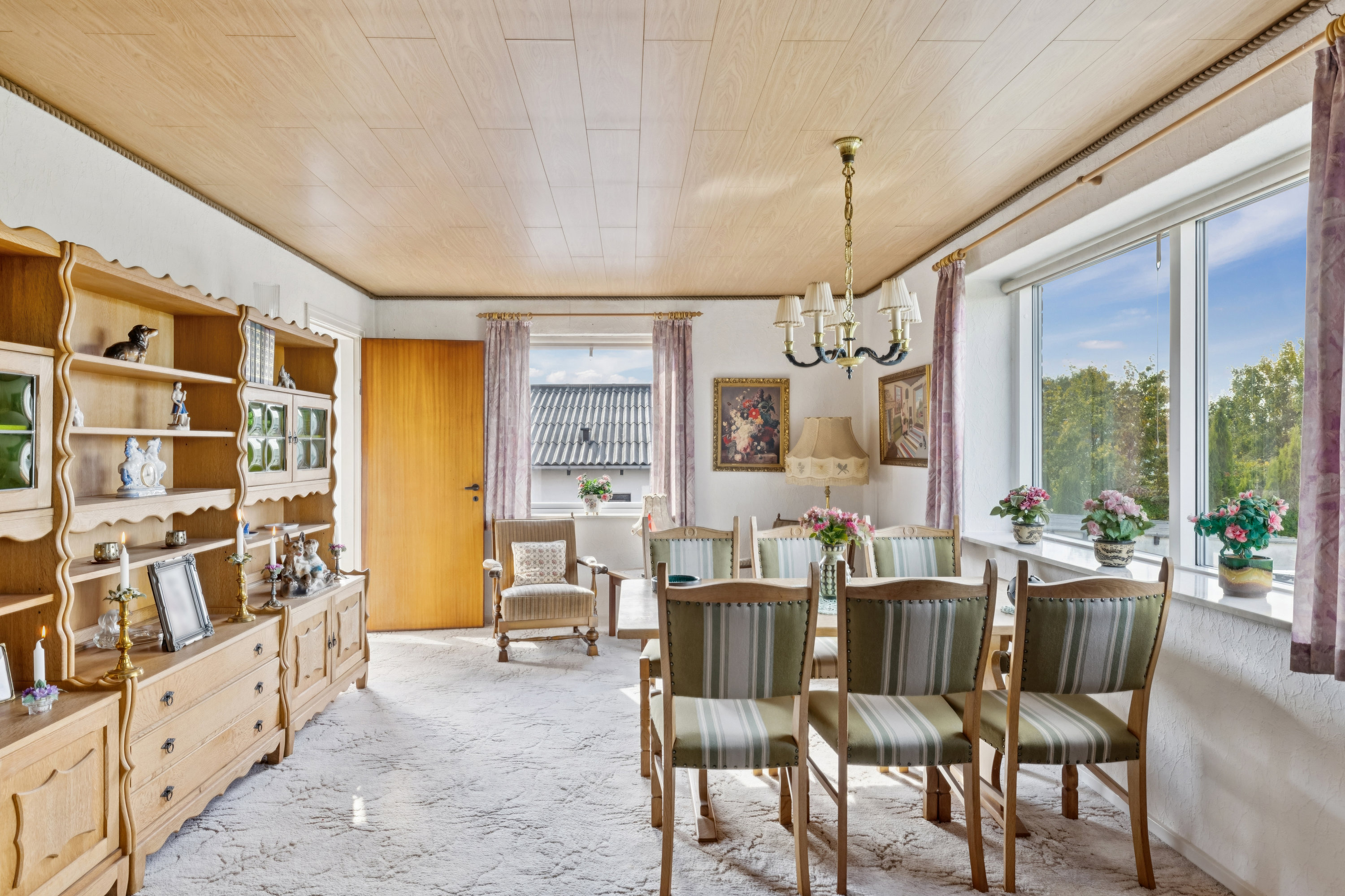 Fremhævet stue billede i fuldskærmstilstand. Billede af Vibevej 15, 8410 Rønde