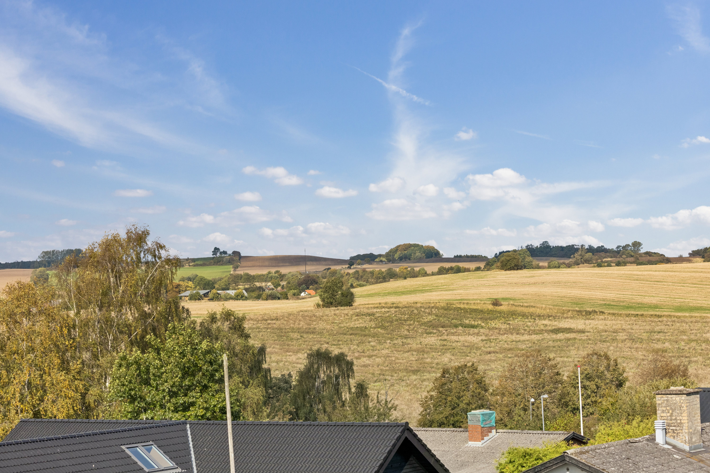 Fremhævet udsigt billede i fuldskærmstilstand. Billede af Vibevej 15, 8410 Rønde