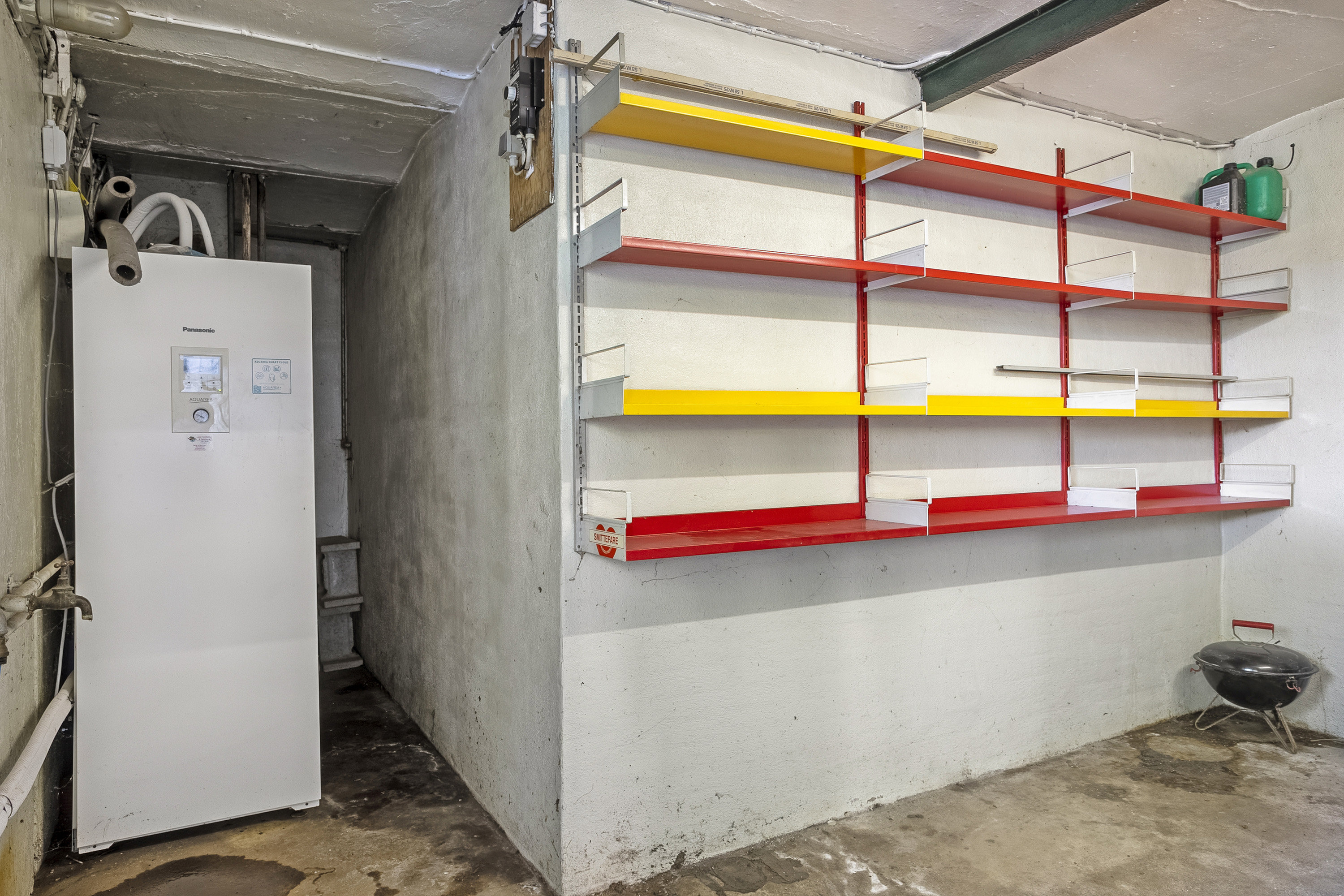 Fremhævet udhus billede i fuldskærmstilstand. Billede af Møllevej 1, Gørklint, 6670 Holsted