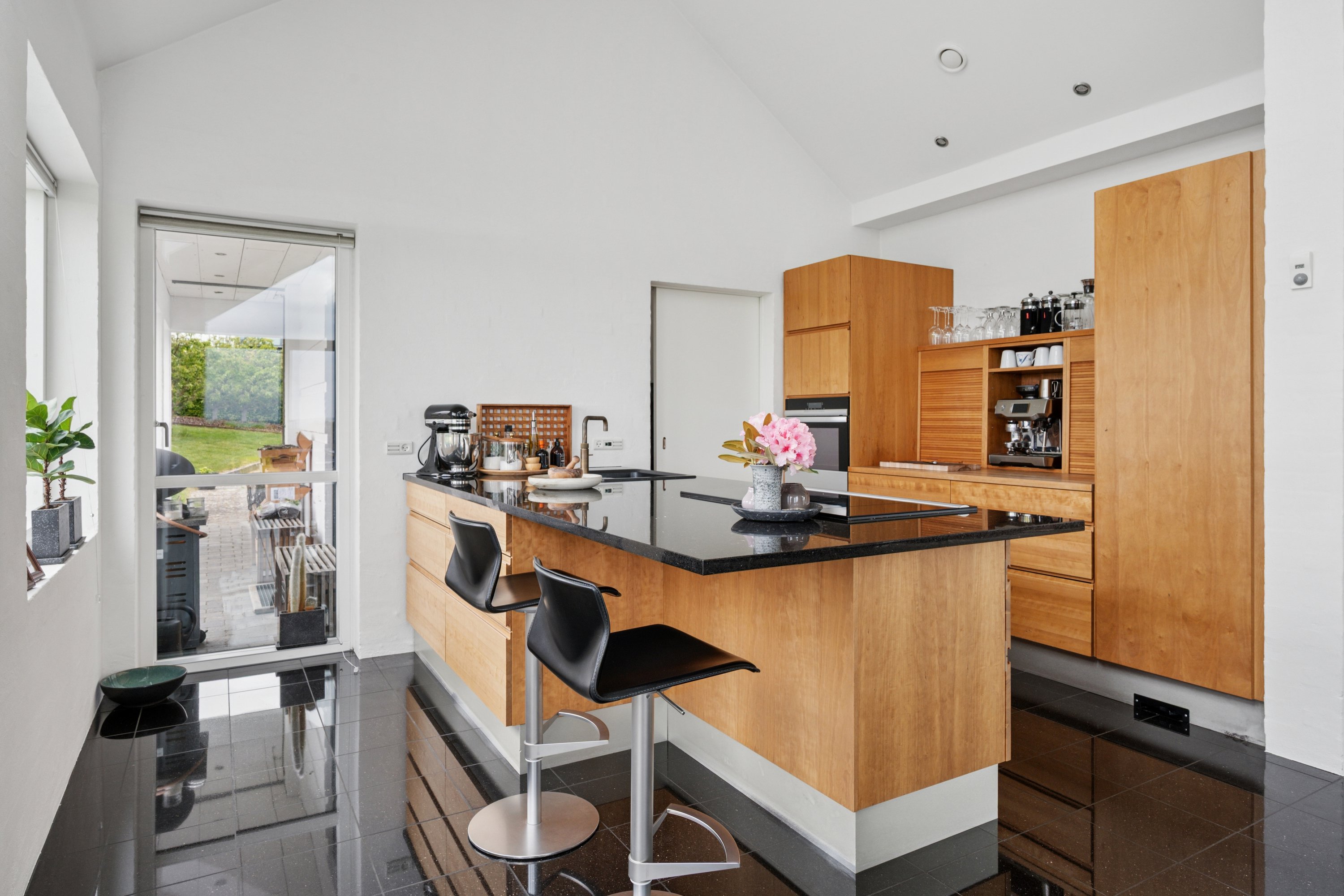 Fremhævet  billede i fuldskærmstilstand. Billede af Østergårdsparken 17, Ugelbølle, 8410 Rønde