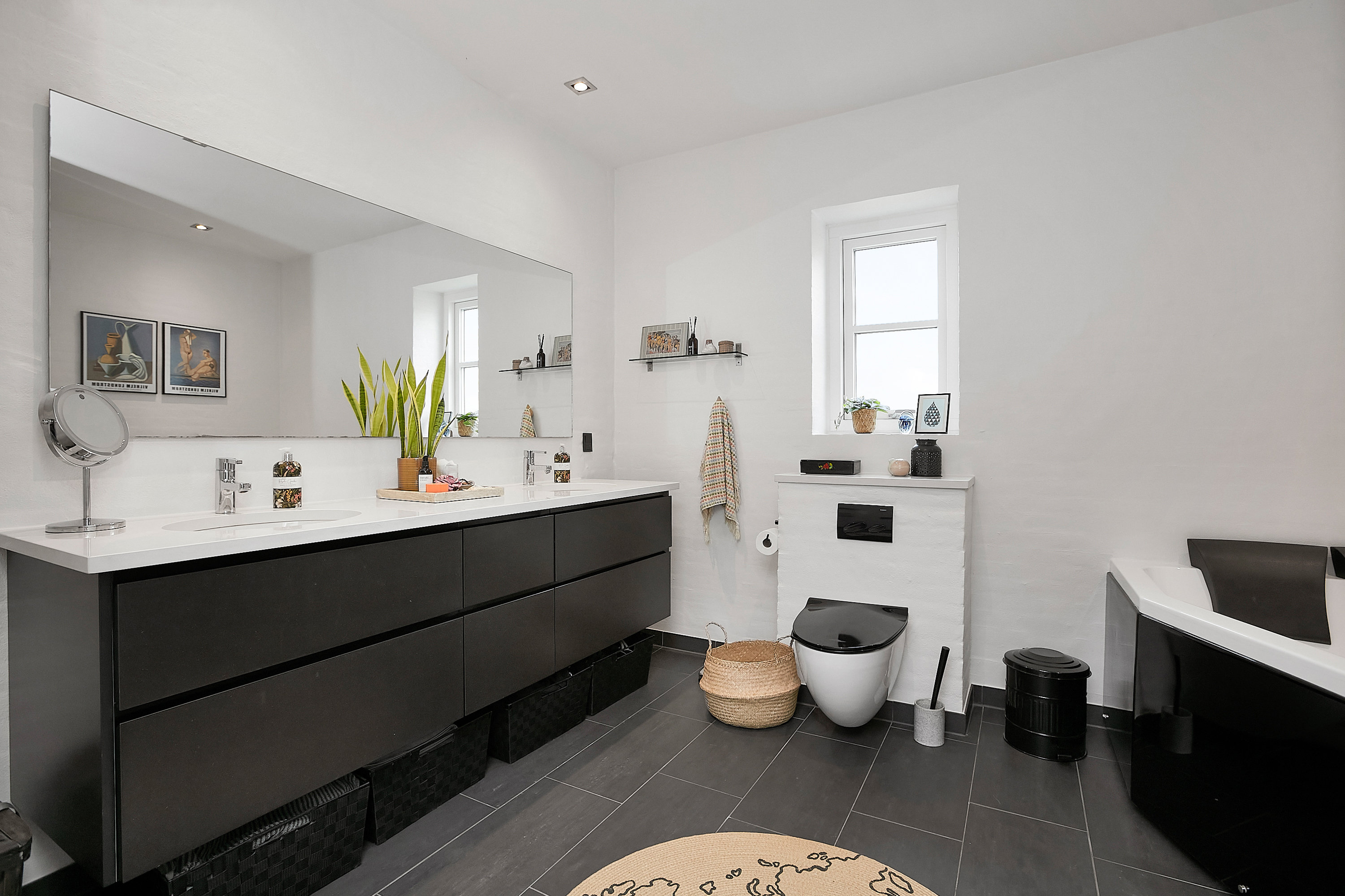 Fremhævet  billede i fuldskærmstilstand. Billede af Haugled 4, 7300 Jelling