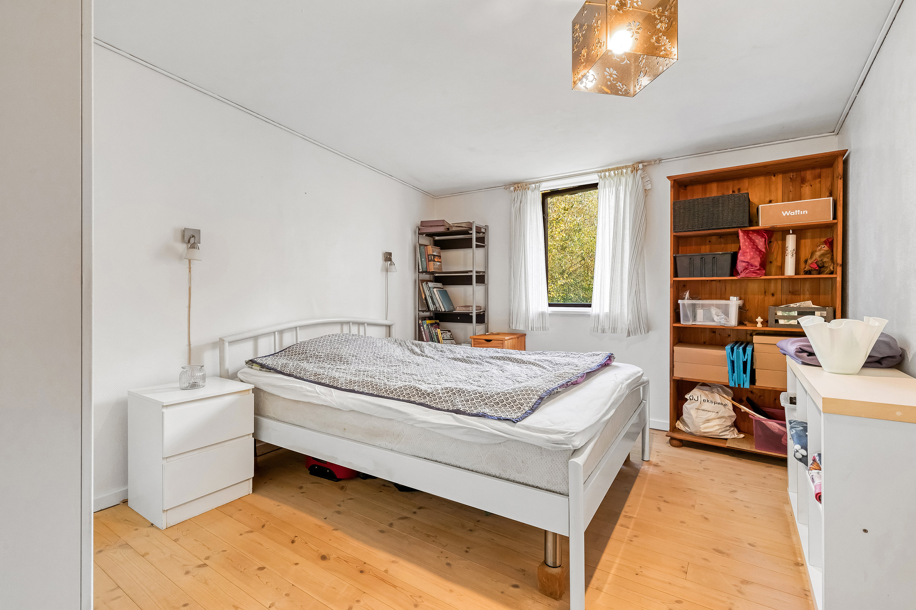 Fremhævet soveværelse billede i fuldskærmstilstand. Billede af Alumevangen 37, Smidstrup, 3250 Gilleleje