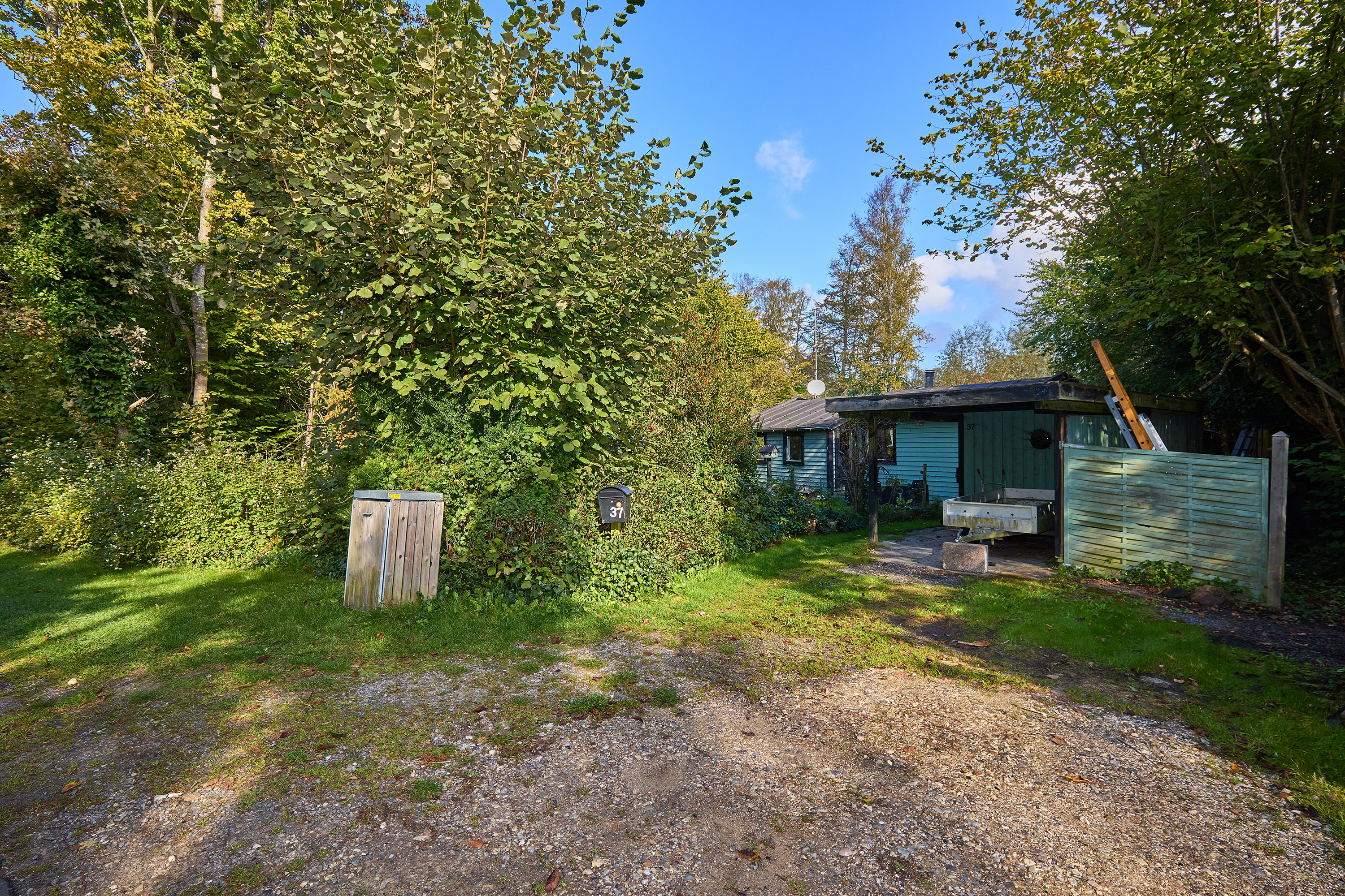 Fremhævet indkørsel billede i fuldskærmstilstand. Billede af Alumevangen 37, Smidstrup, 3250 Gilleleje