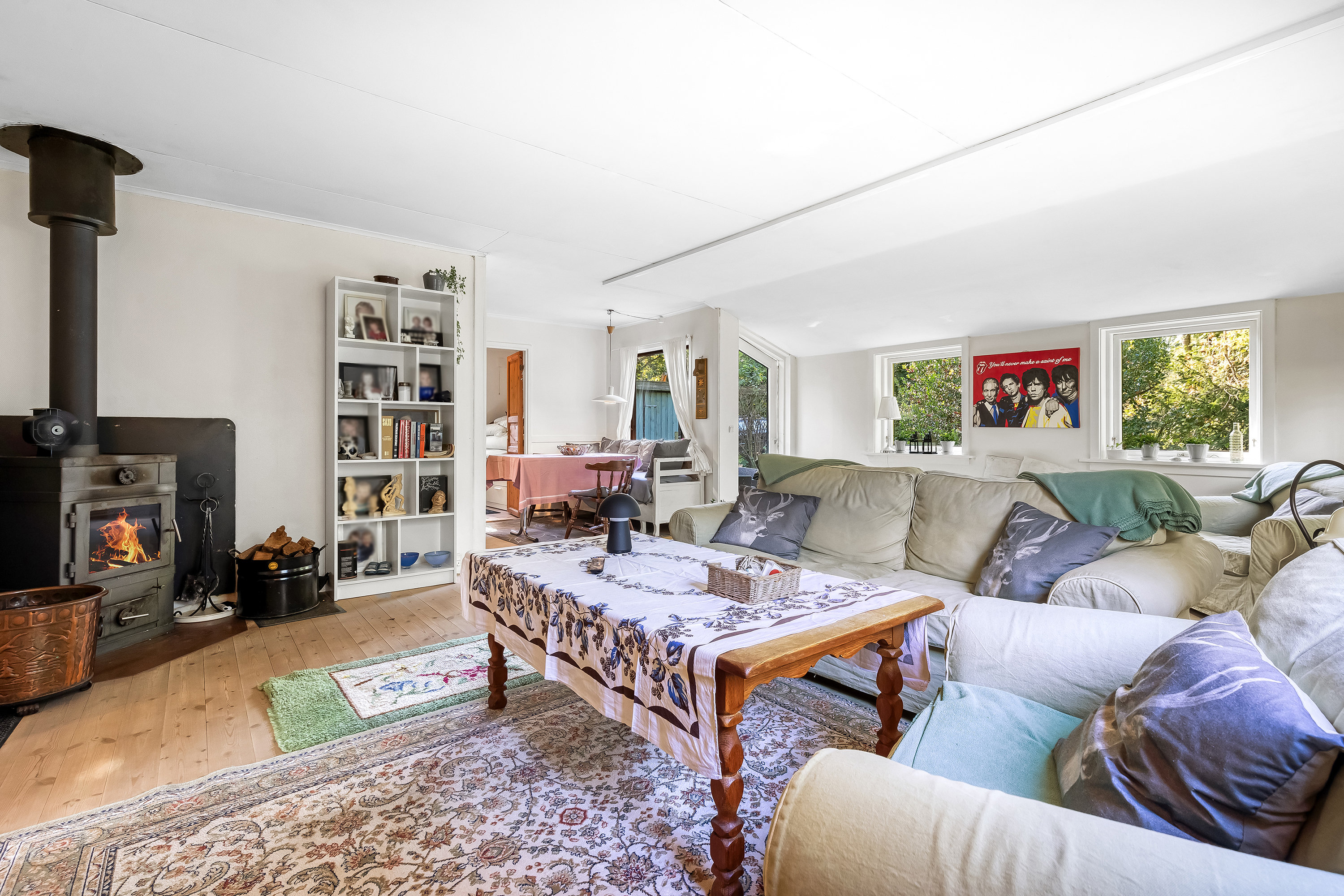 Fremhævet stue billede i fuldskærmstilstand. Billede af Alumevangen 37, Smidstrup, 3250 Gilleleje