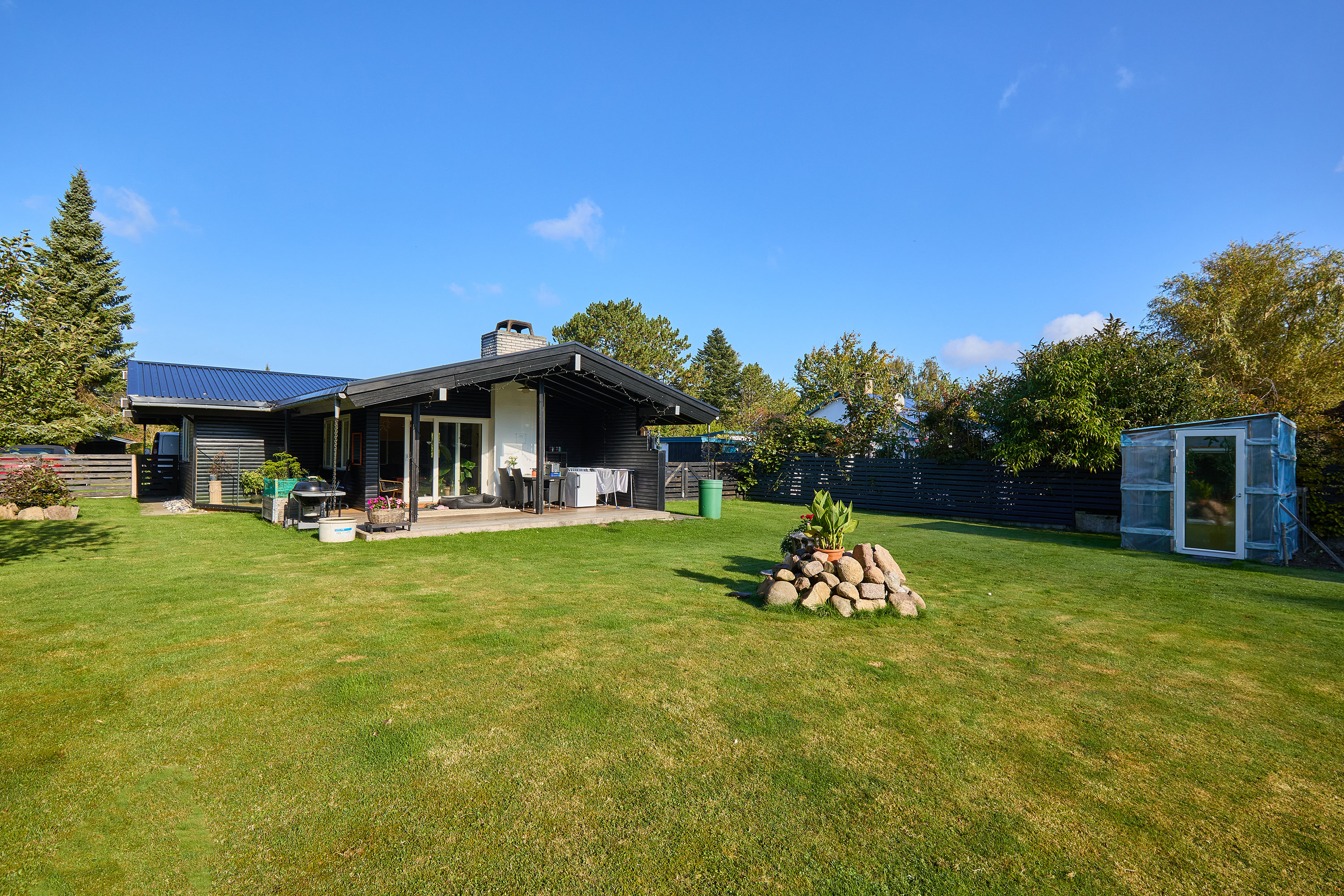 Fremhævet ejendommen billede i fuldskærmstilstand. Billede af Rønnebjergvej 5, Smidstrup, 3250 Gilleleje