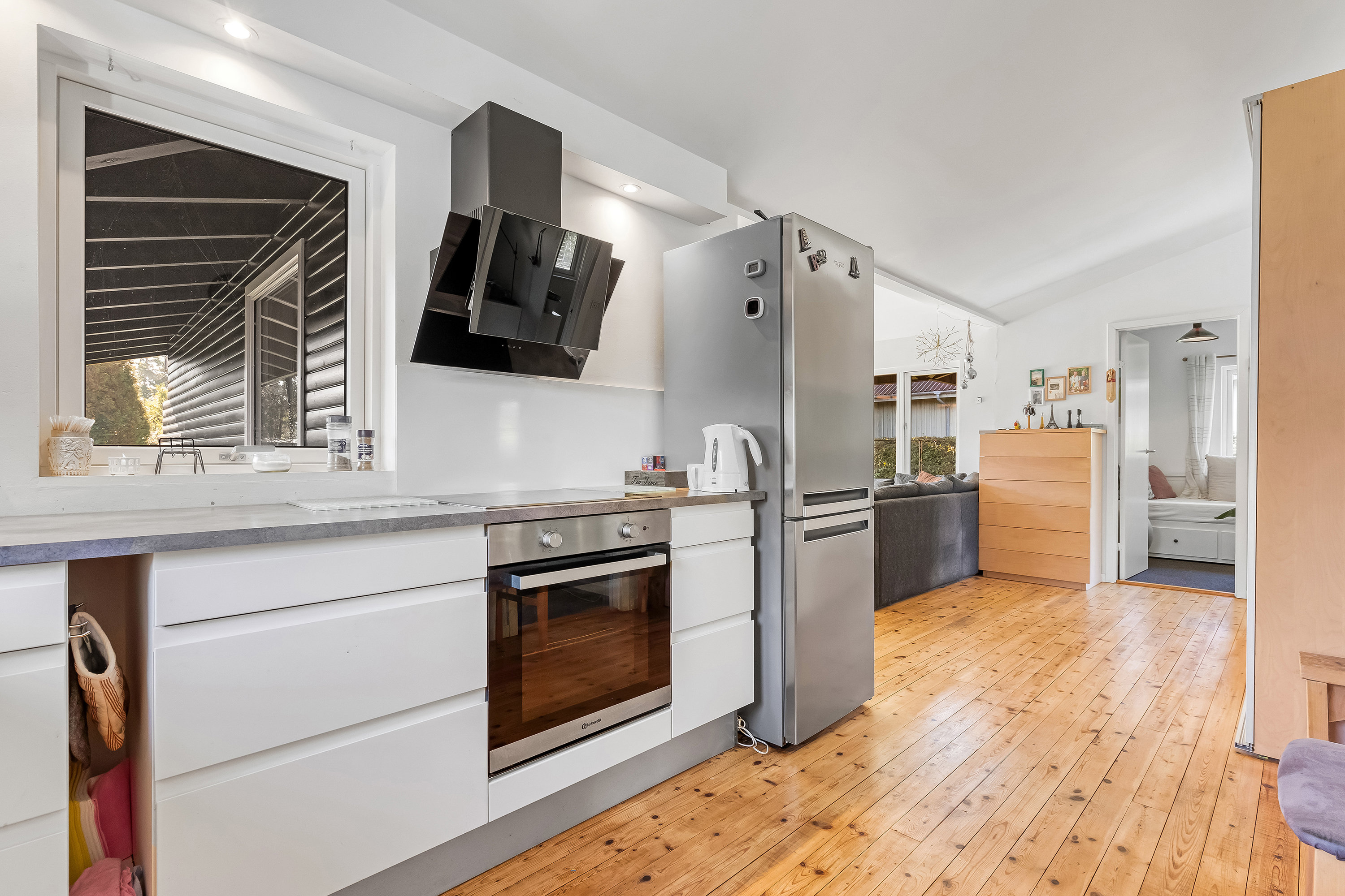 Fremhævet køkken billede i fuldskærmstilstand. Billede af Rønnebjergvej 5, Smidstrup, 3250 Gilleleje