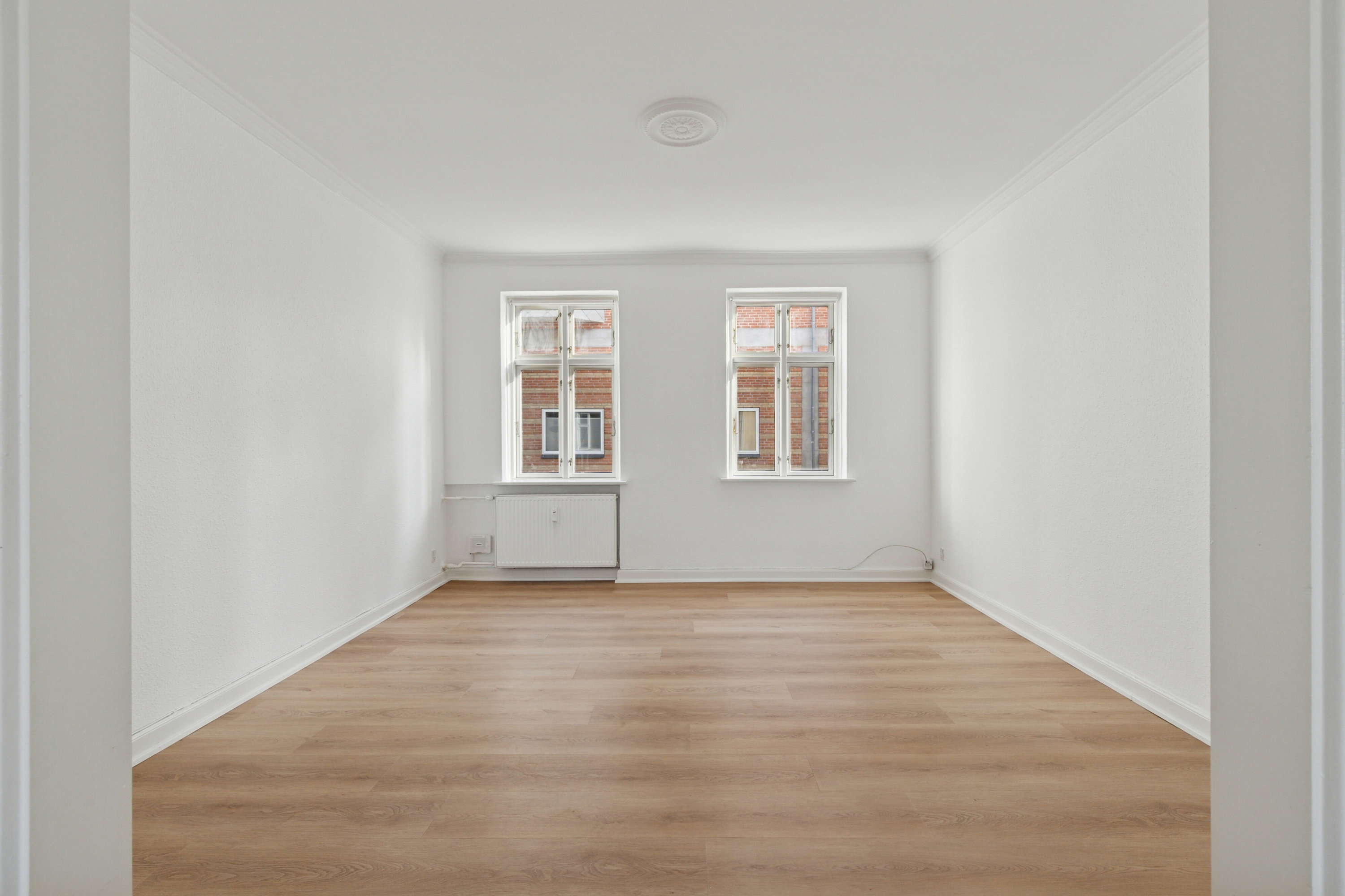 Fremhævet stue billede i fuldskærmstilstand. Billede af Søgade 28, st.. + kælder., Centrum, 8600 Silkeborg