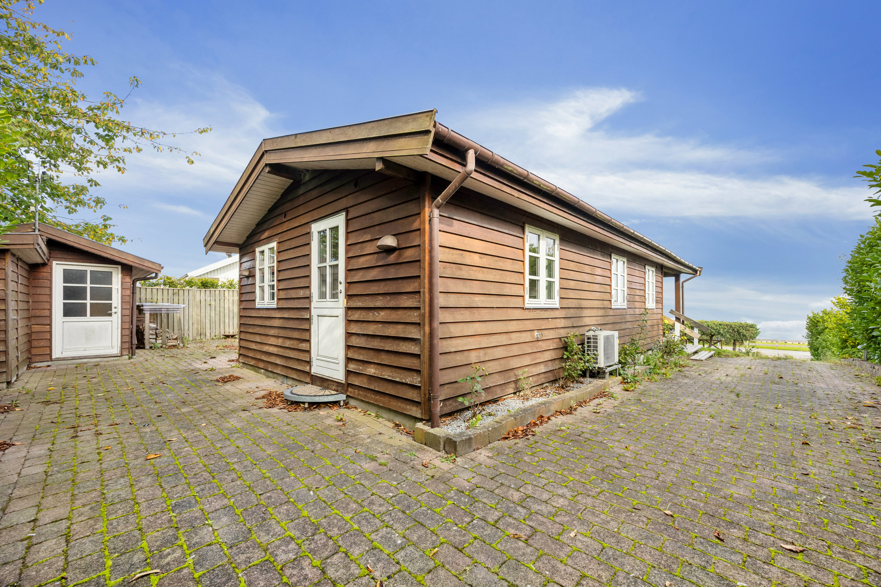 Fremhævet ejendom 1 billede i fuldskærmstilstand. Billede af Kystvejen 122, Strøby Egede, 4600 Køge