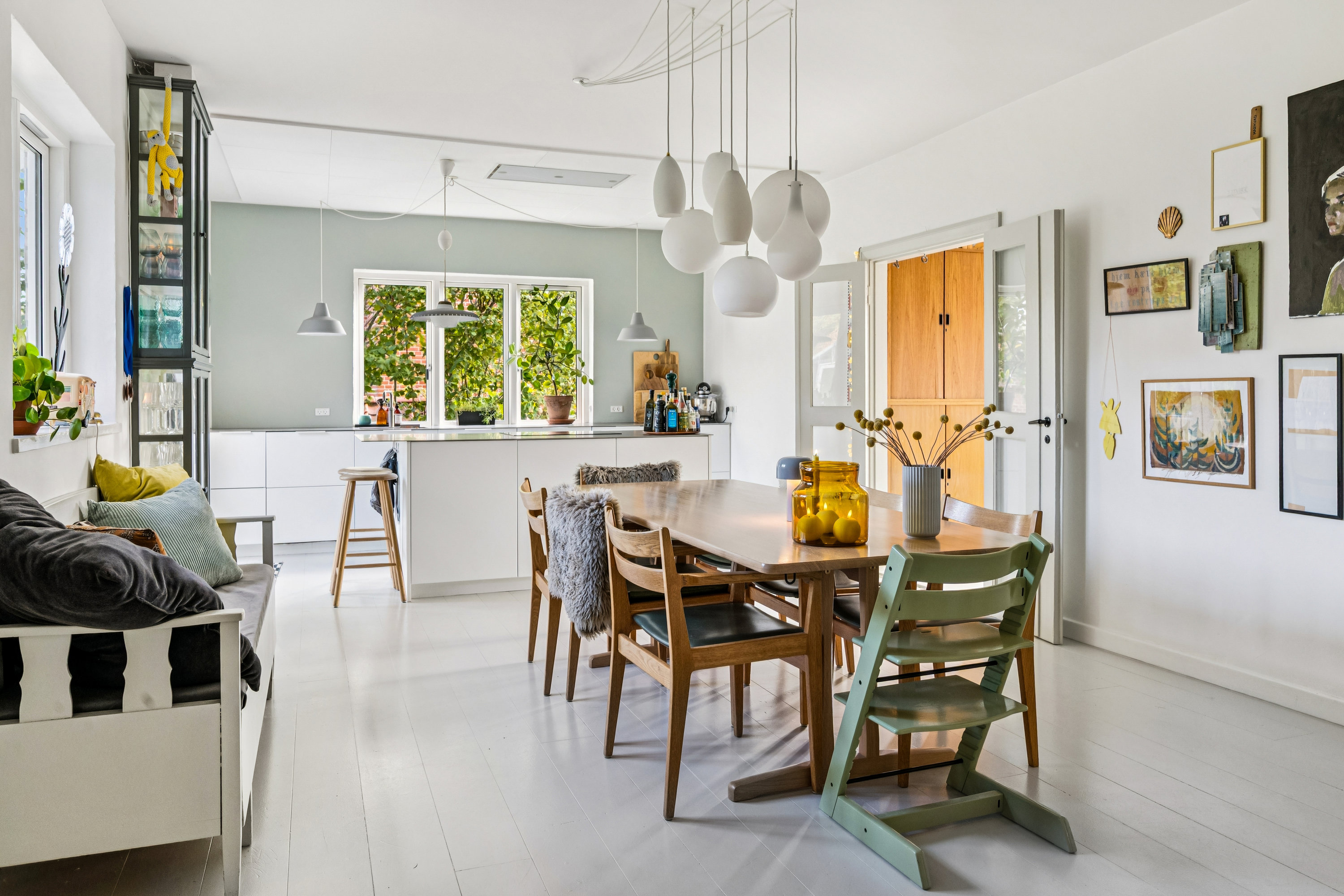 Fremhævet stue billede i fuldskærmstilstand. Billede af F.G.E. Rostrups Vej 20, 8000 Aarhus C