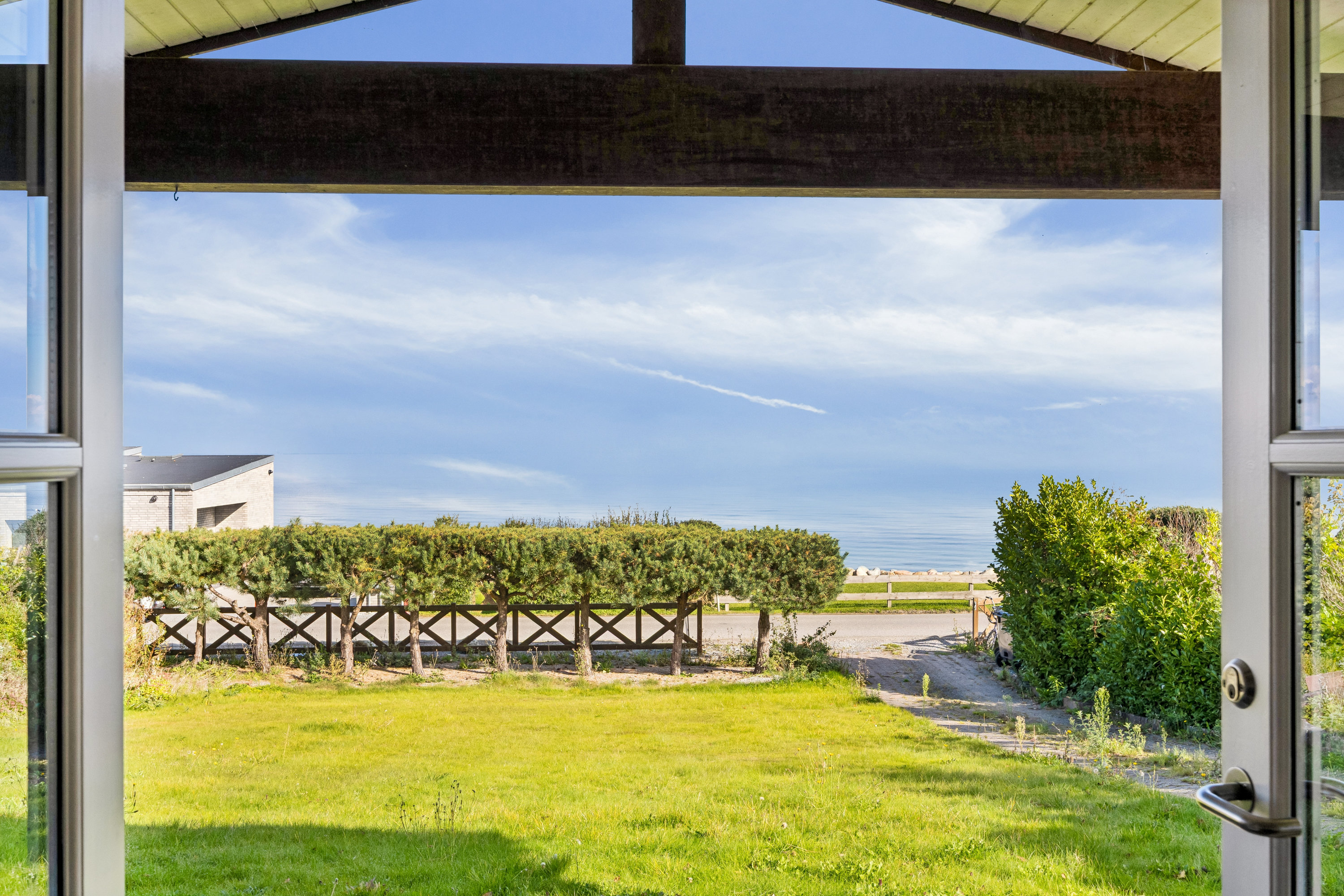 Fremhævet terrasse billede i fuldskærmstilstand. Billede af Kystvejen 122, Strøby Egede, 4600 Køge