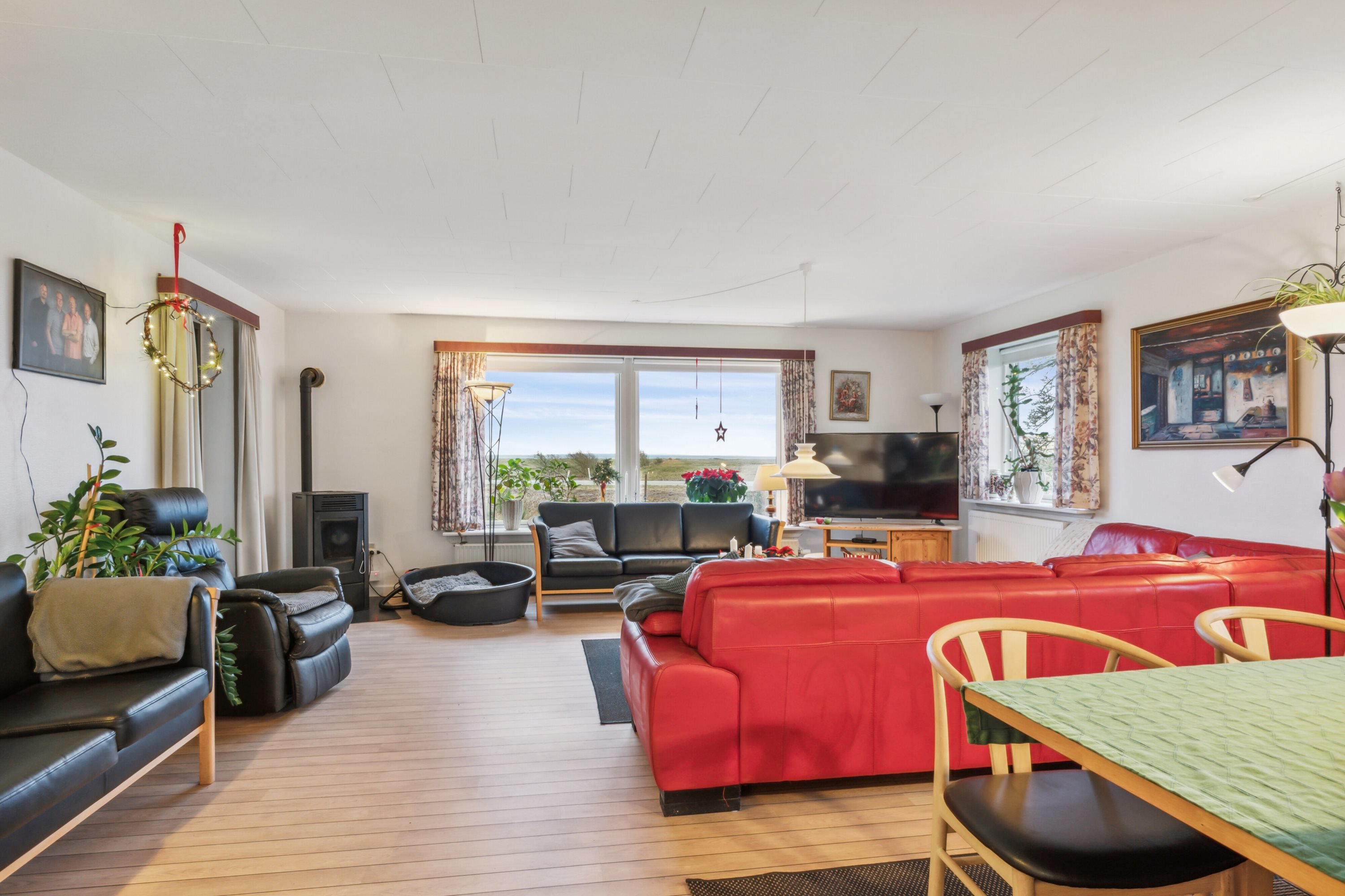 Fremhævet stue billede i fuldskærmstilstand. Billede af Skippergade 14, Øsløs, 7742 Vesløs