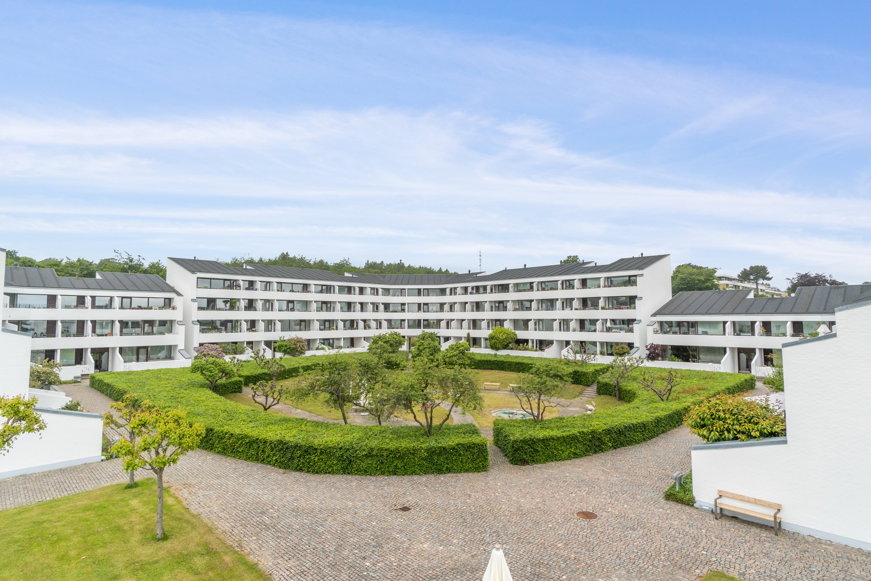 Fremhævet andet billede i fuldskærmstilstand. Billede af Skodsborgvej 412, 1. th., 2942 Skodsborg