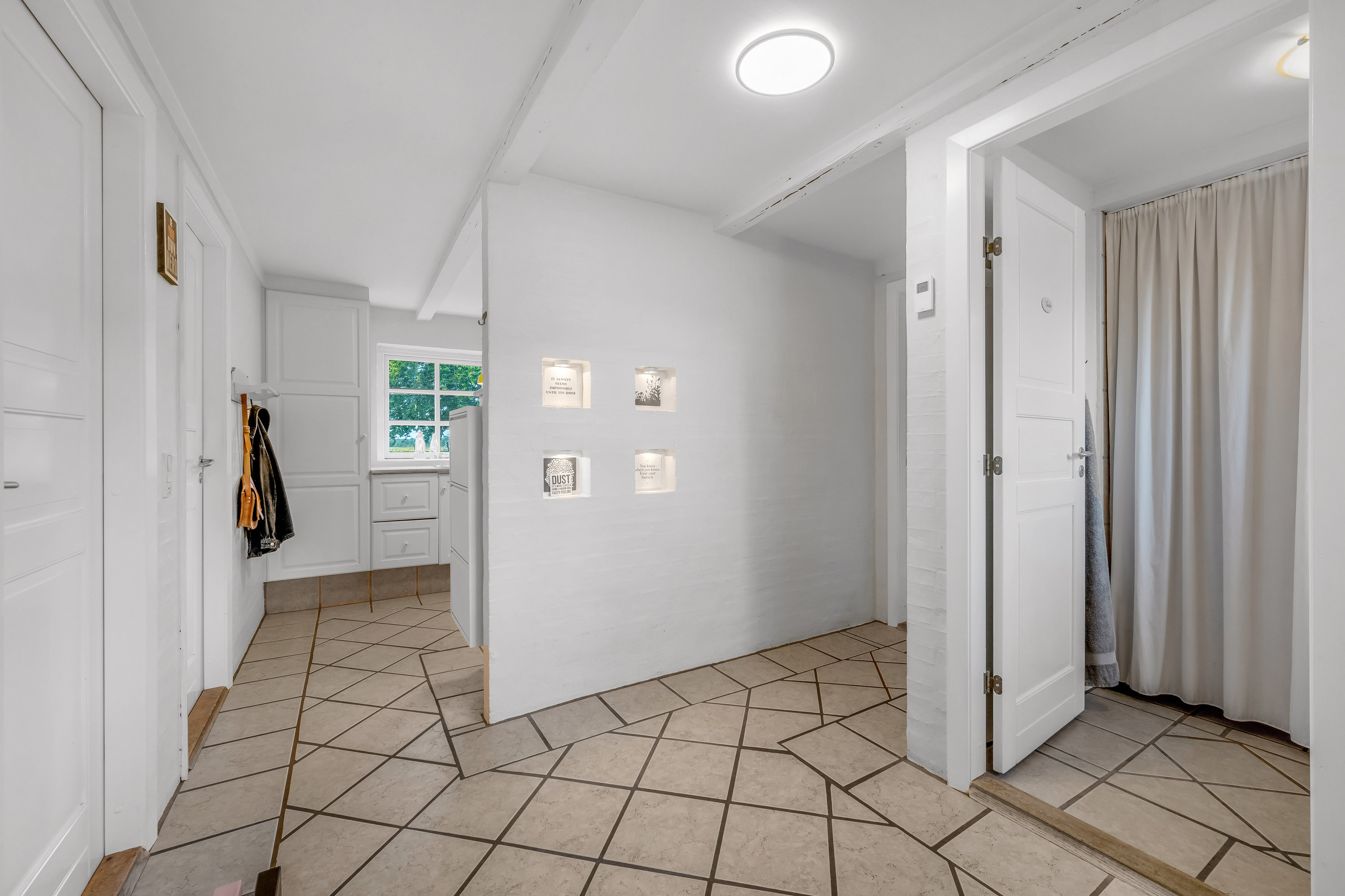 Fremhævet gang billede i fuldskærmstilstand. Billede af Toldhusvej 1, Stauning, 6900 Skjern