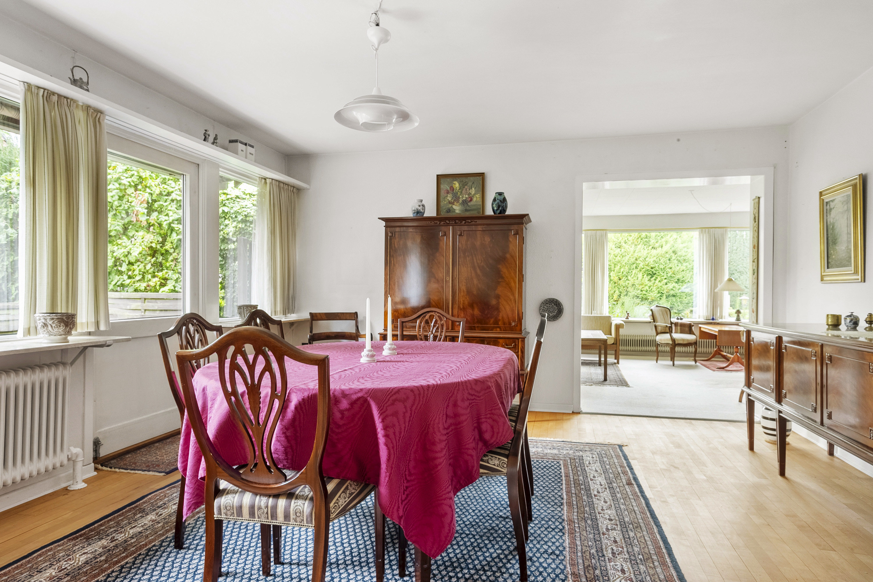 Fremhævet spisestue billede i fuldskærmstilstand. Billede af Engkær 3, 6100 Haderslev