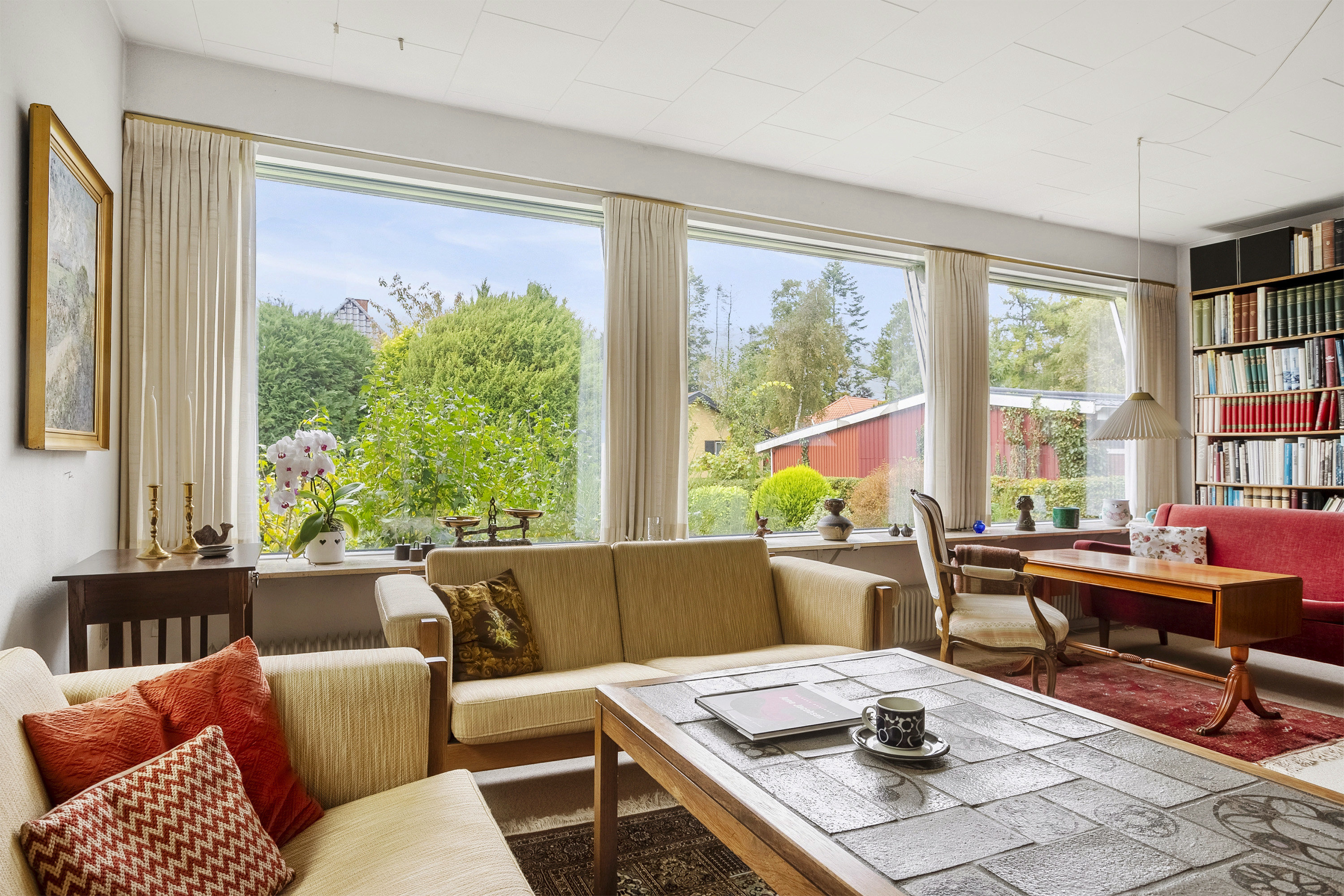 Fremhævet stue billede i fuldskærmstilstand. Billede af Engkær 3, 6100 Haderslev