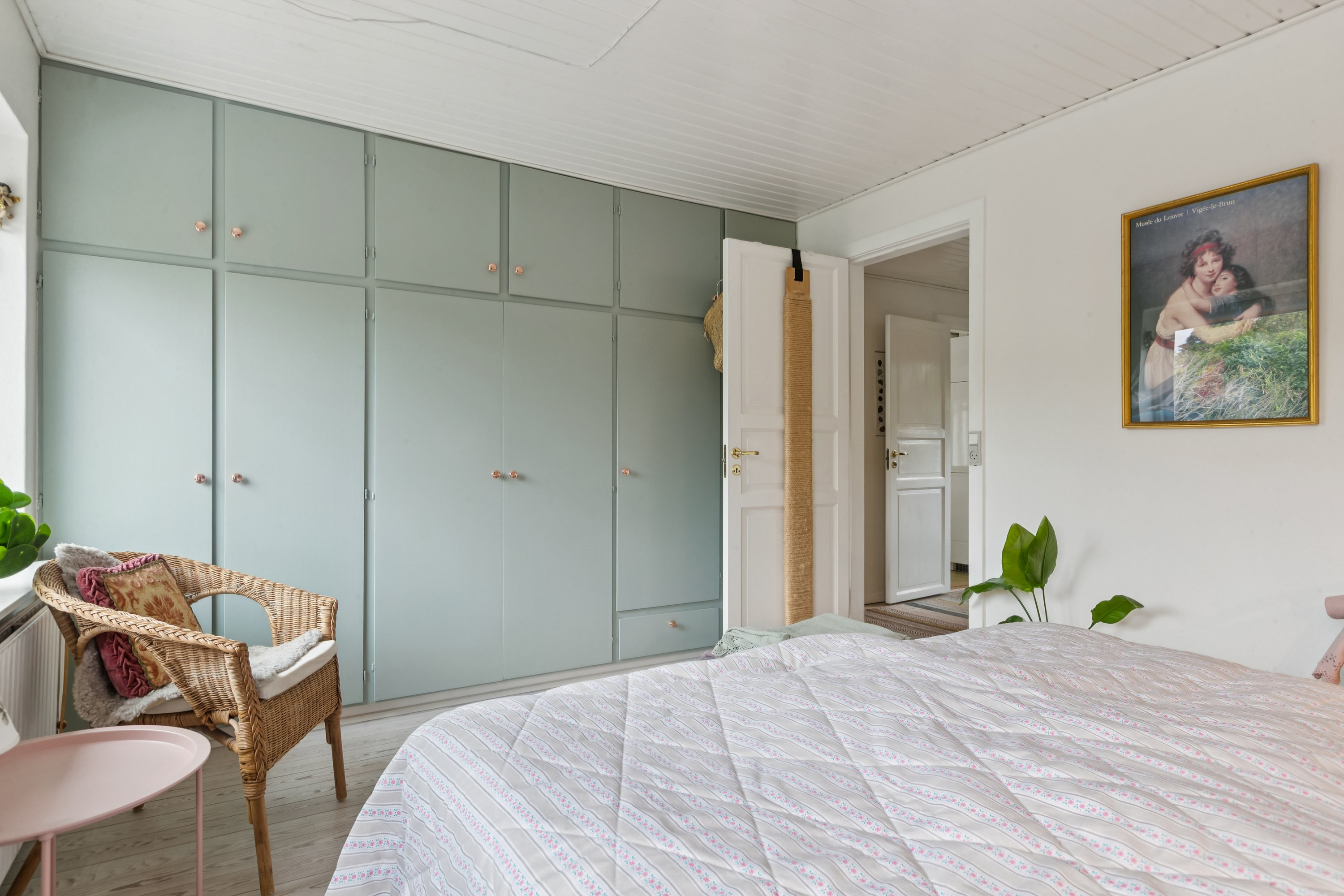 Fremhævet værelse billede i fuldskærmstilstand. Billede af Erik Gudmands Vej 2B, 3140 Ålsgårde