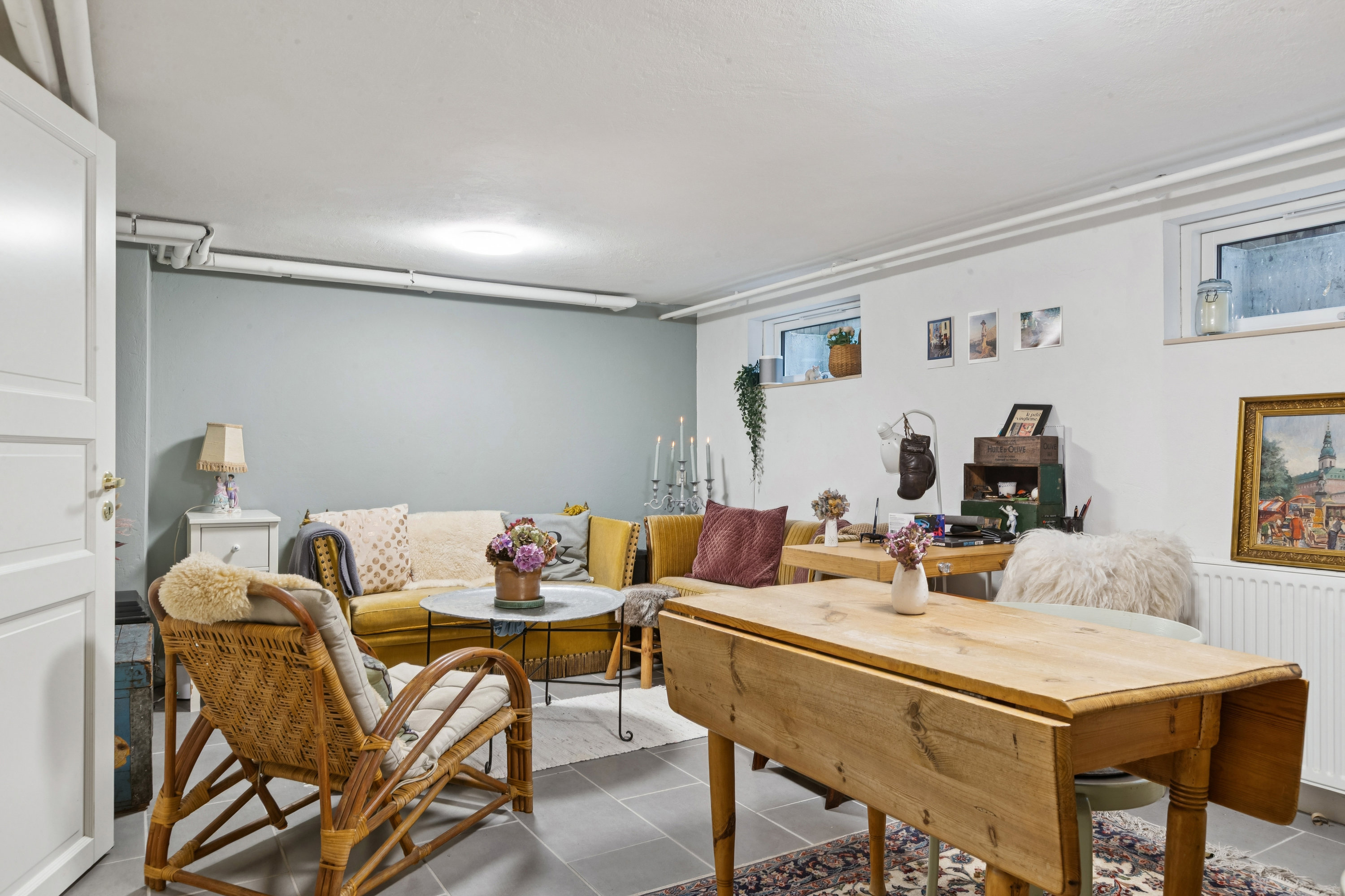 Fremhævet stue billede i fuldskærmstilstand. Billede af Erik Gudmands Vej 2B, 3140 Ålsgårde