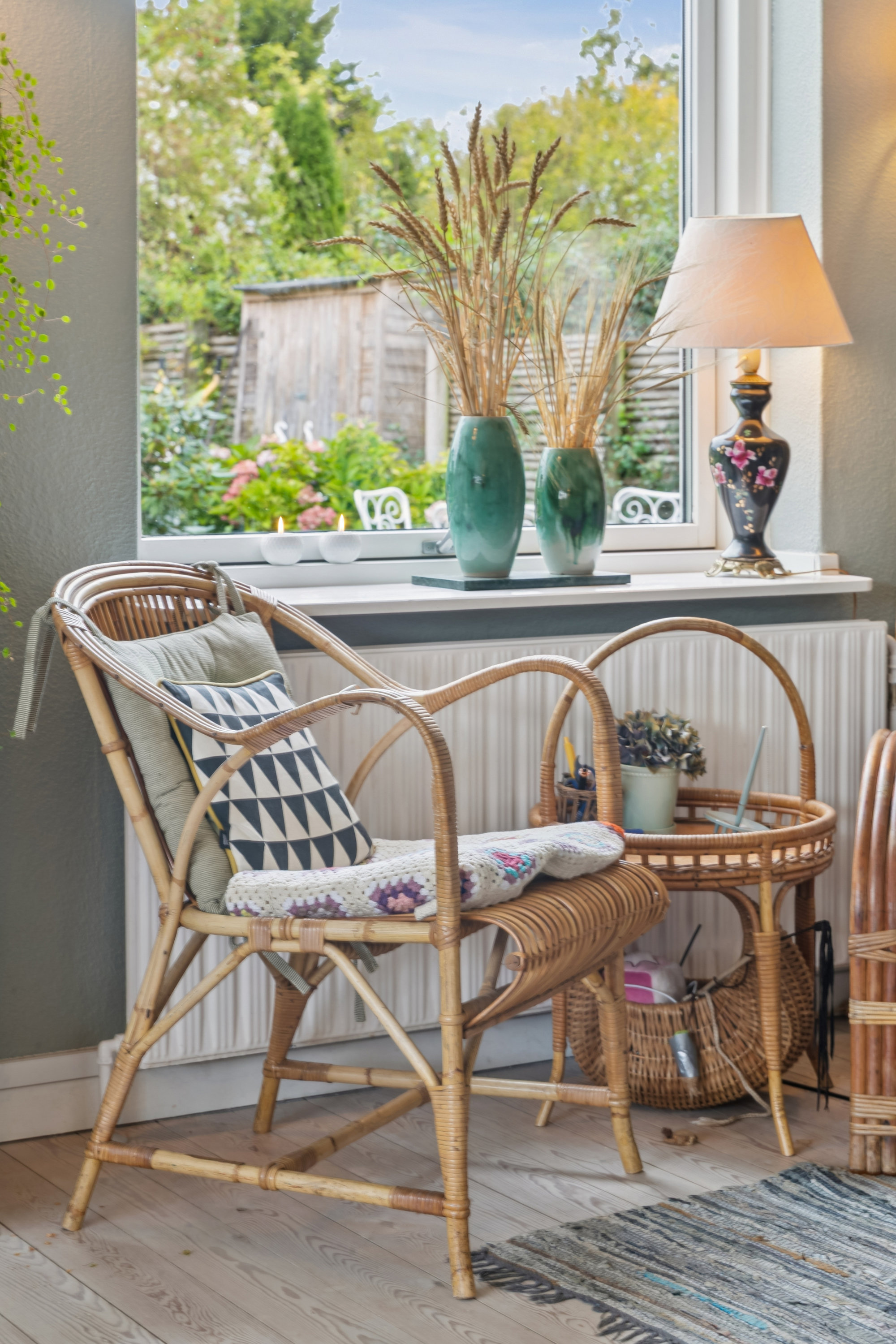 Fremhævet stue billede i fuldskærmstilstand. Billede af Erik Gudmands Vej 2B, 3140 Ålsgårde