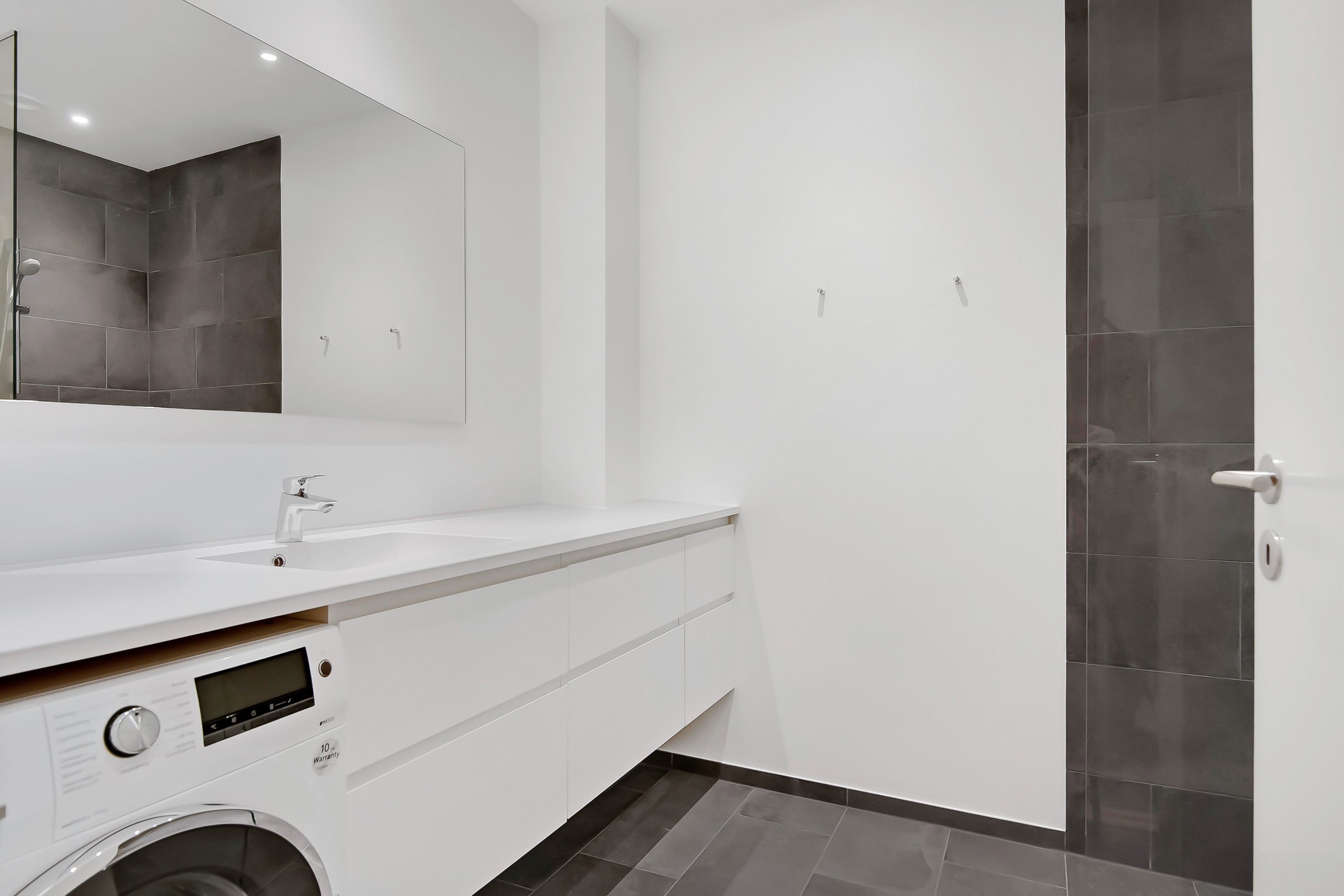 Fremhævet  billede i fuldskærmstilstand. Billede af Beddingen 11, 1. 13., 9000 Aalborg