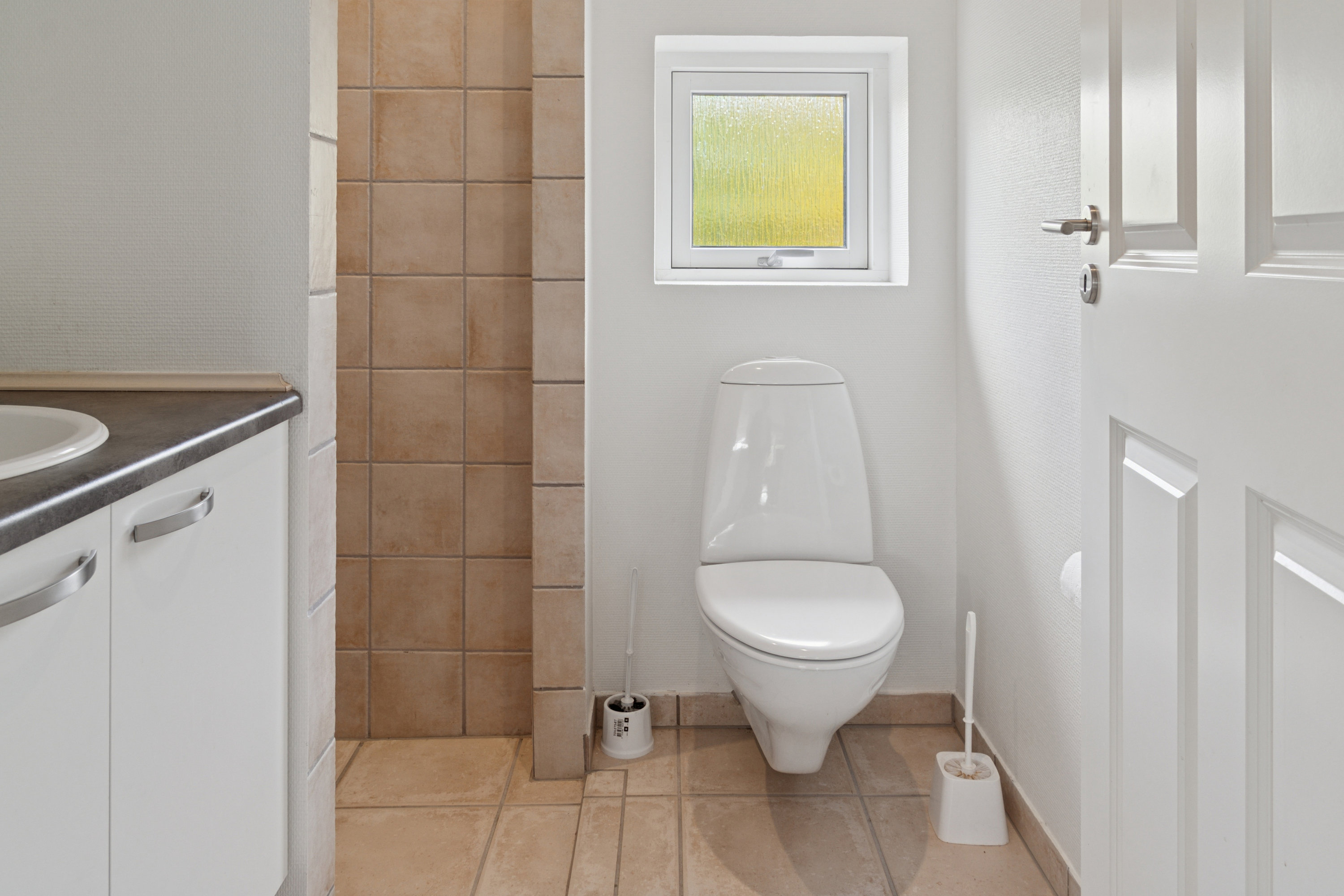 Fremhævet badeværelse billede i fuldskærmstilstand. Billede af Pramdragerparken 63, Truust, 8882 Fårvang