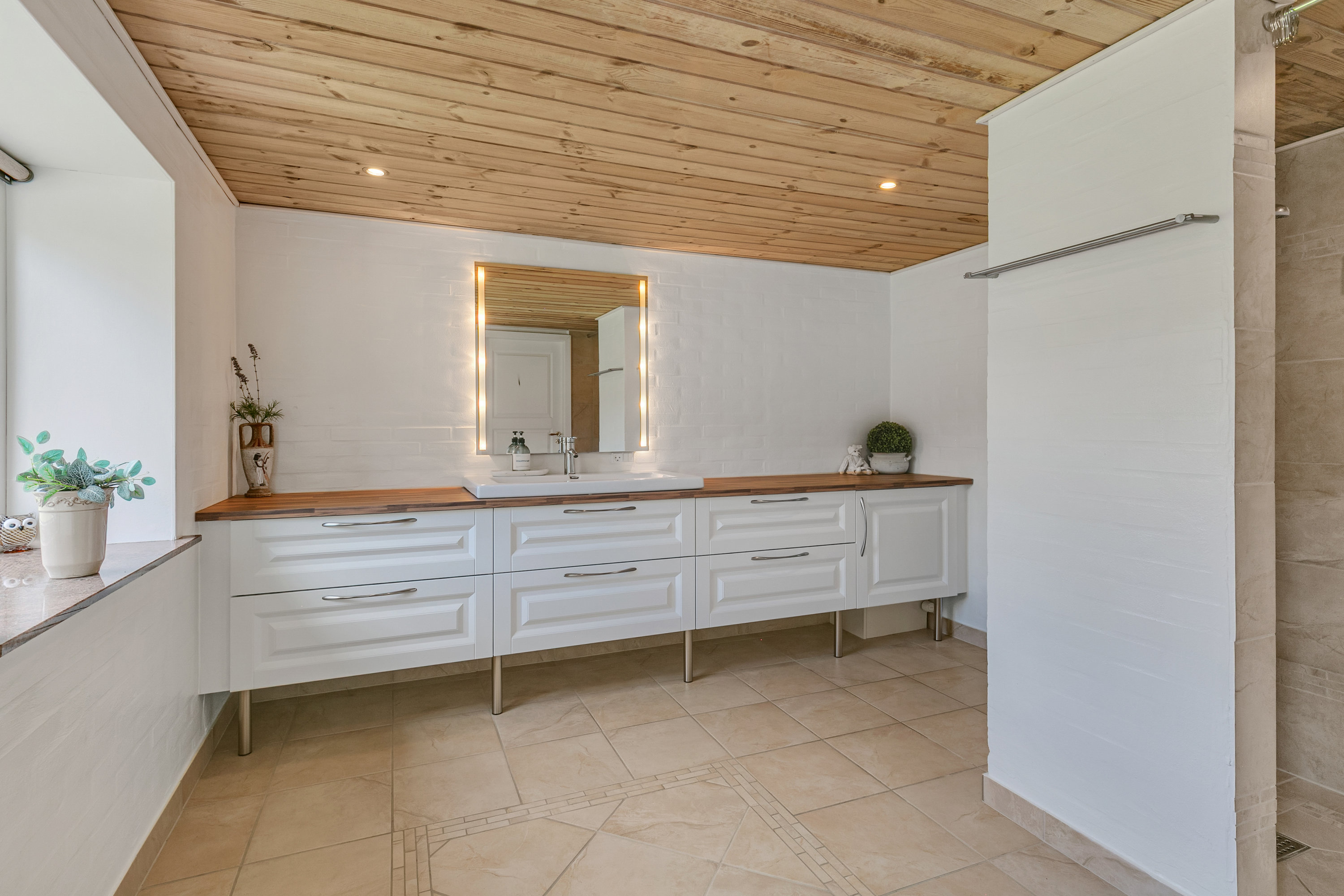 Fremhævet badeværelse billede i fuldskærmstilstand. Billede af Puggårdsvej 17, Sejstrup, 6740 Bramming