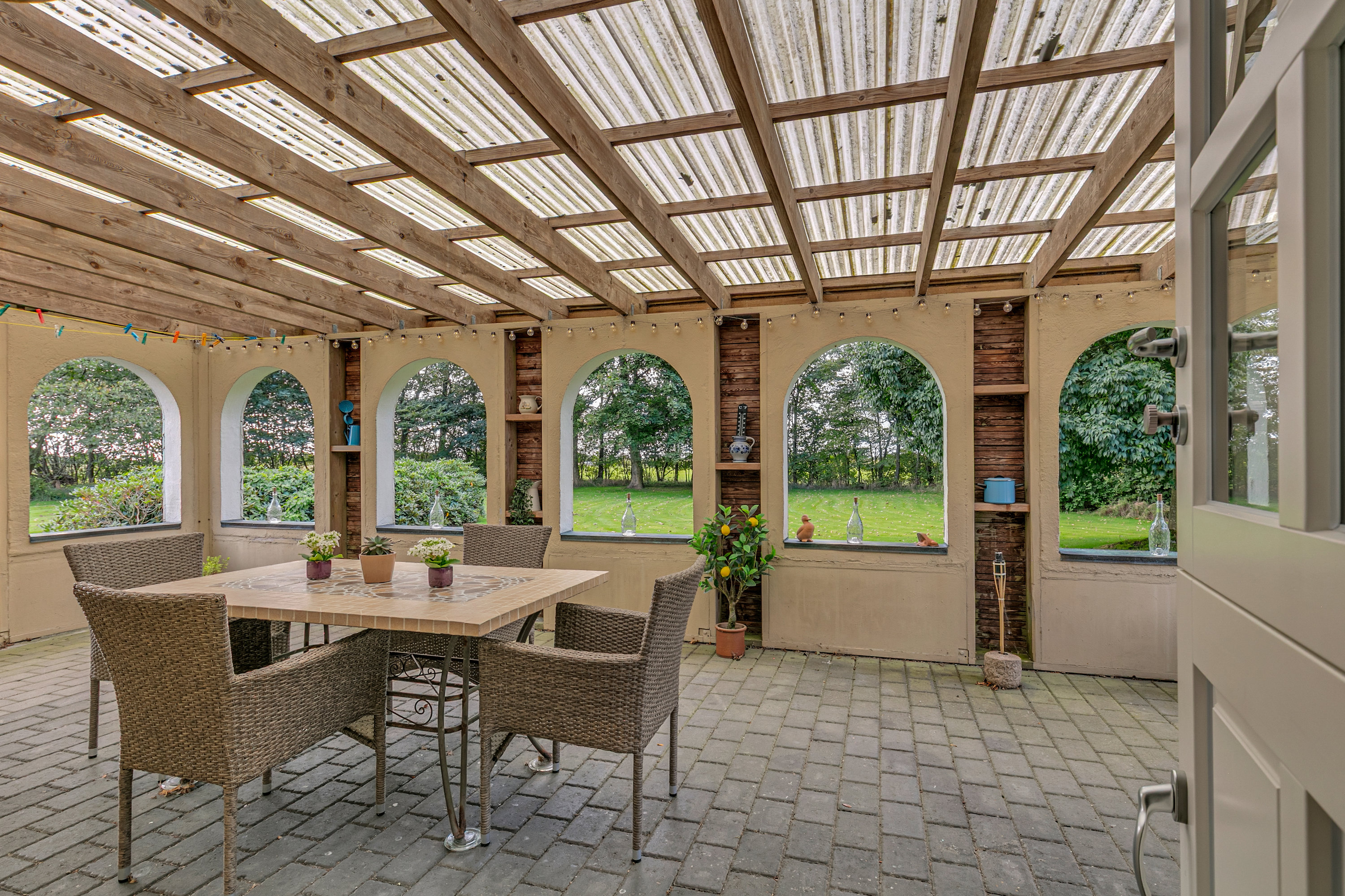 Fremhævet overdækket terrasse billede i fuldskærmstilstand. Billede af Puggårdsvej 17, Sejstrup, 6740 Bramming