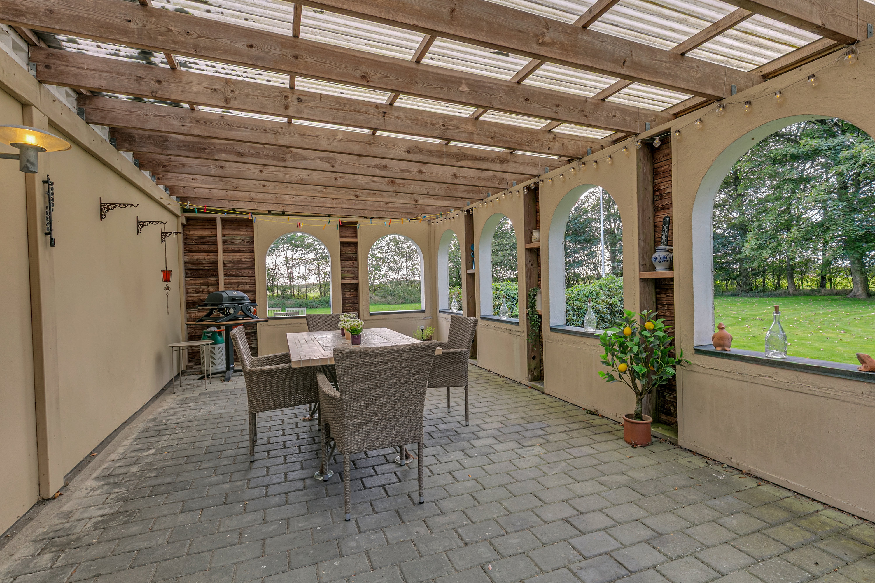 Fremhævet overdækket terrasse billede i fuldskærmstilstand. Billede af Puggårdsvej 17, Sejstrup, 6740 Bramming