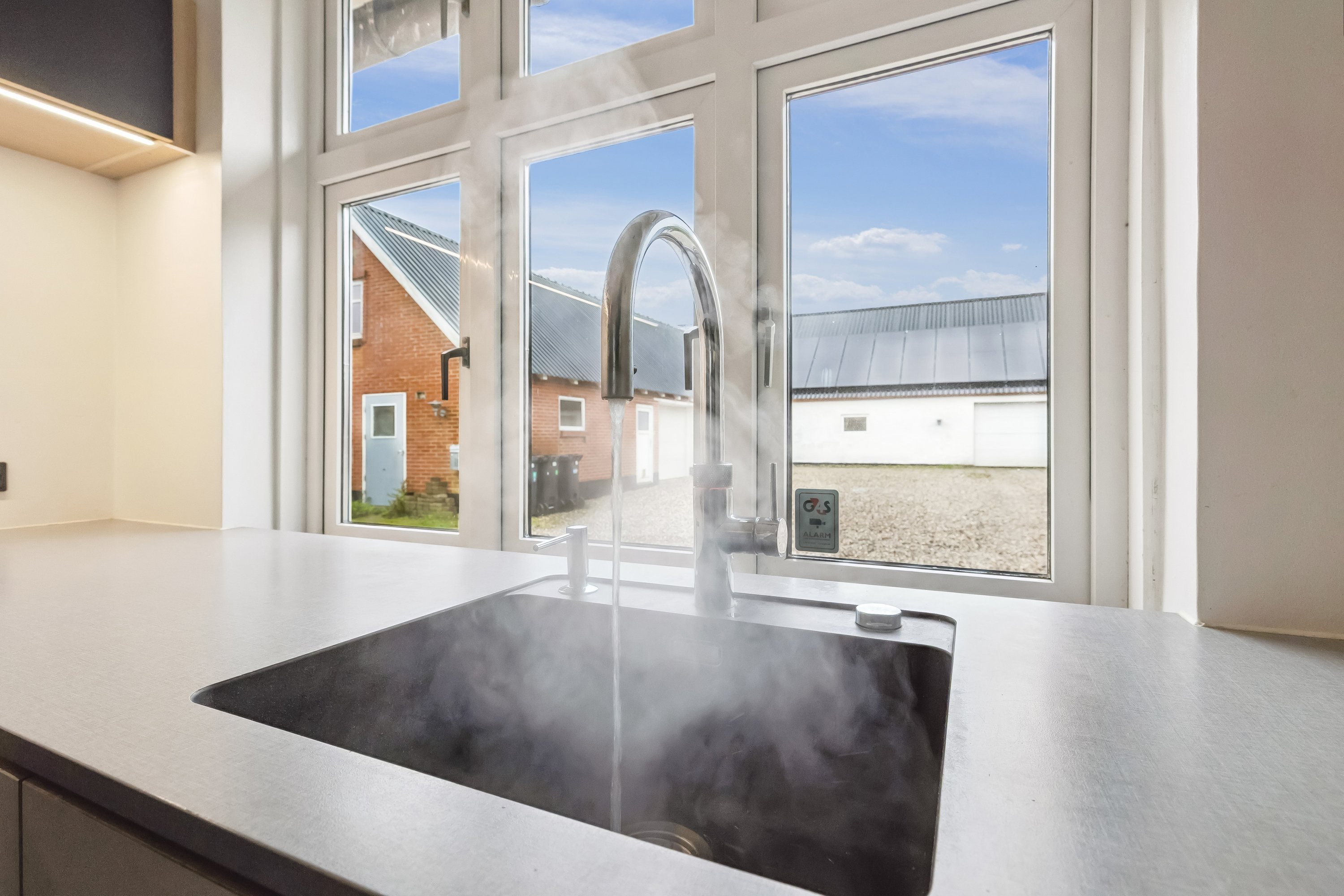 Fremhævet køkken billede i fuldskærmstilstand. Billede af Randersvej 112, 8680 Ry