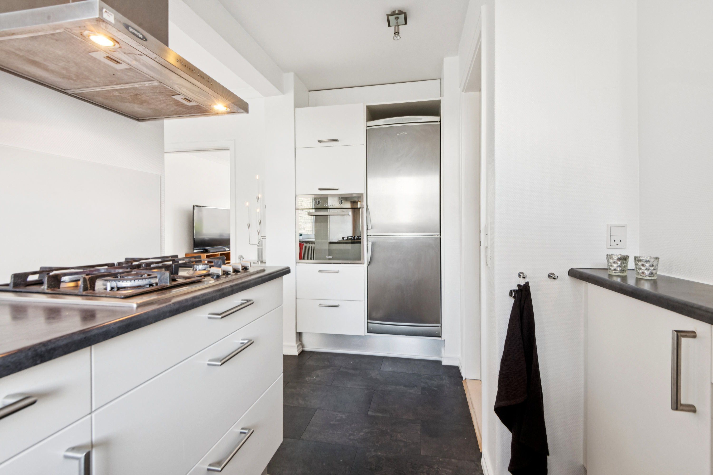 Fremhævet køkken billede i fuldskærmstilstand. Billede af Vestre Alle 5, 2. th., 9000 Aalborg