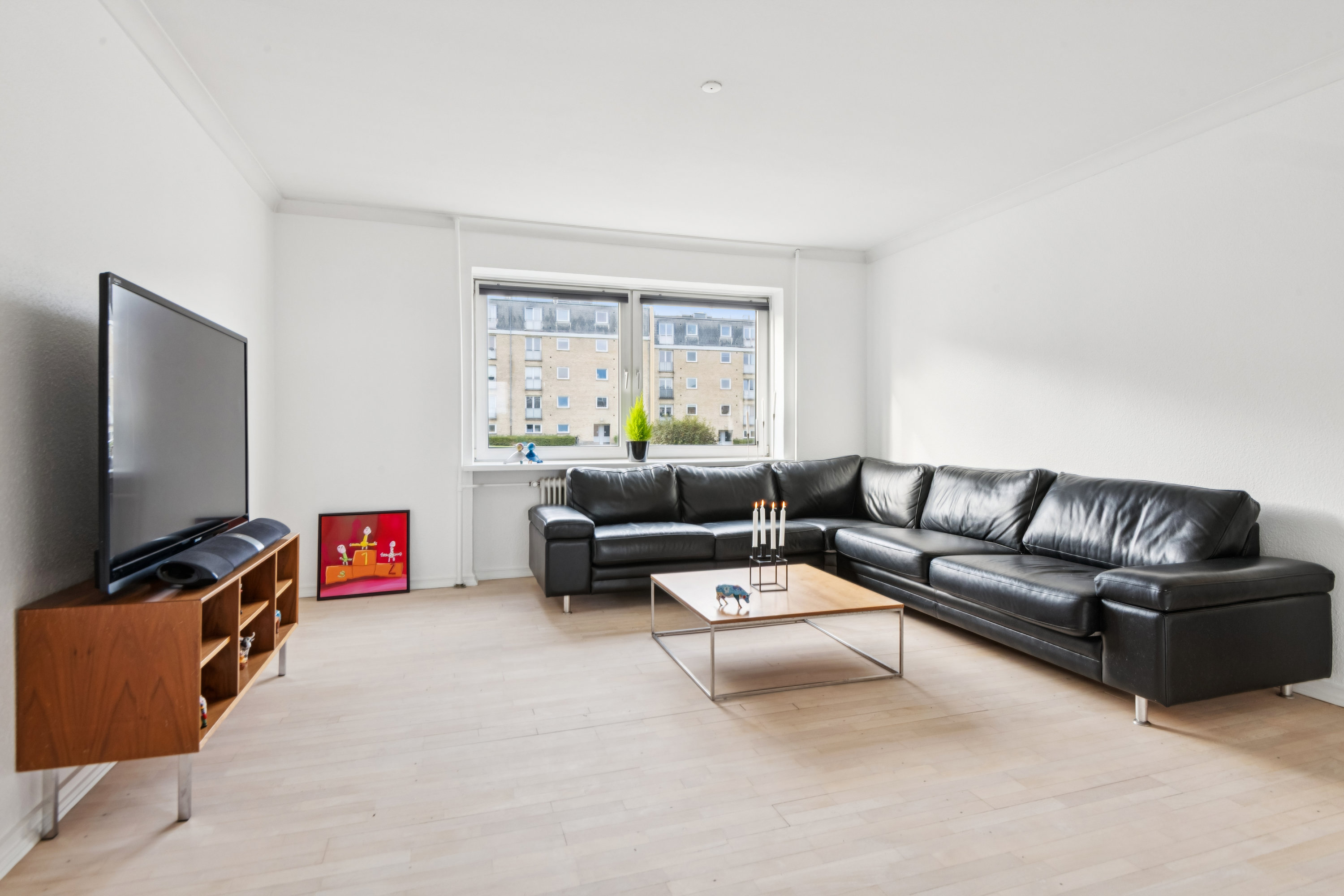 Fremhævet stue billede i fuldskærmstilstand. Billede af Vestre Alle 5, 2. th., 9000 Aalborg