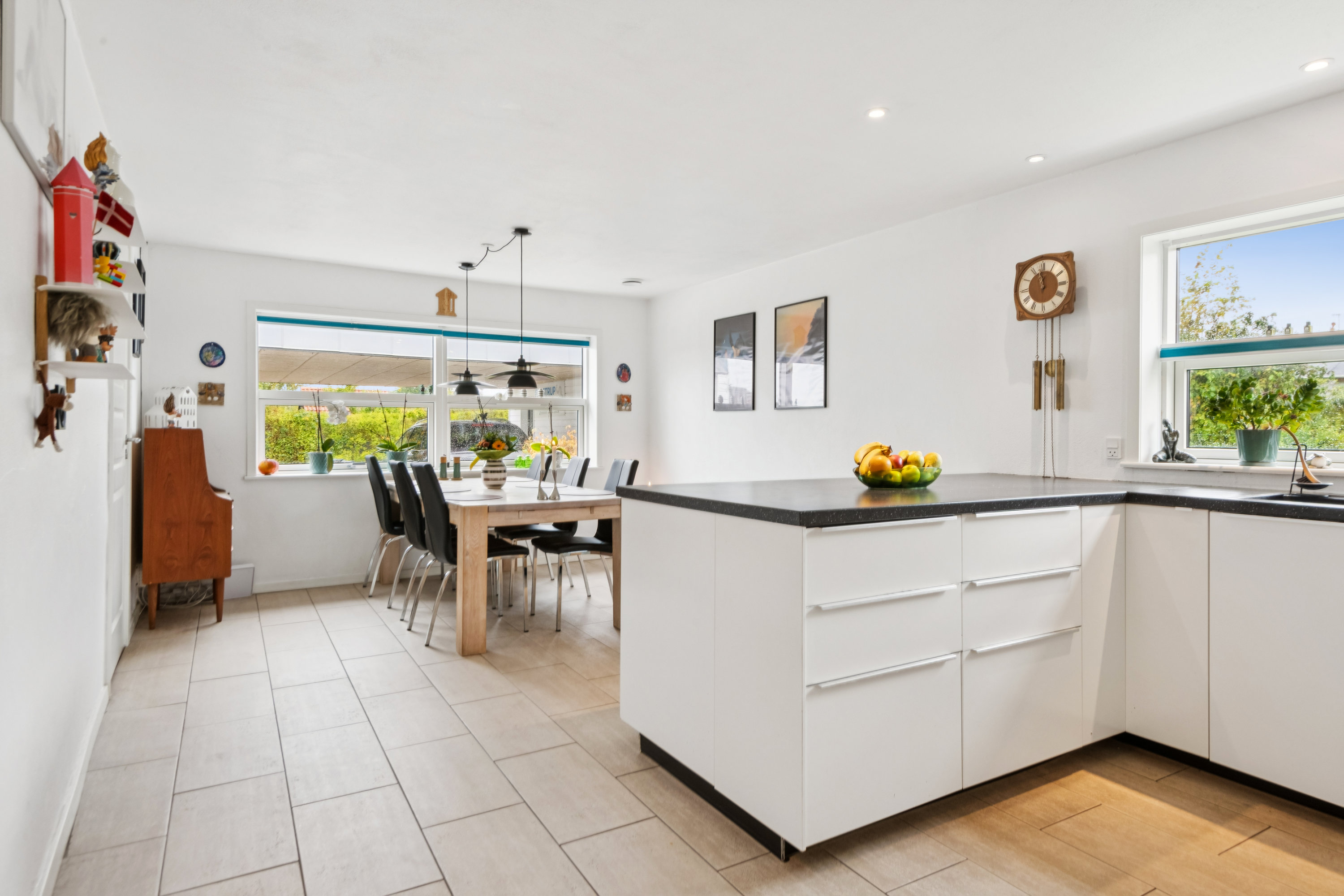 Fremhævet køkken billede i fuldskærmstilstand. Billede af Schmidtsvej 16, Farstrup, 9240 Nibe
