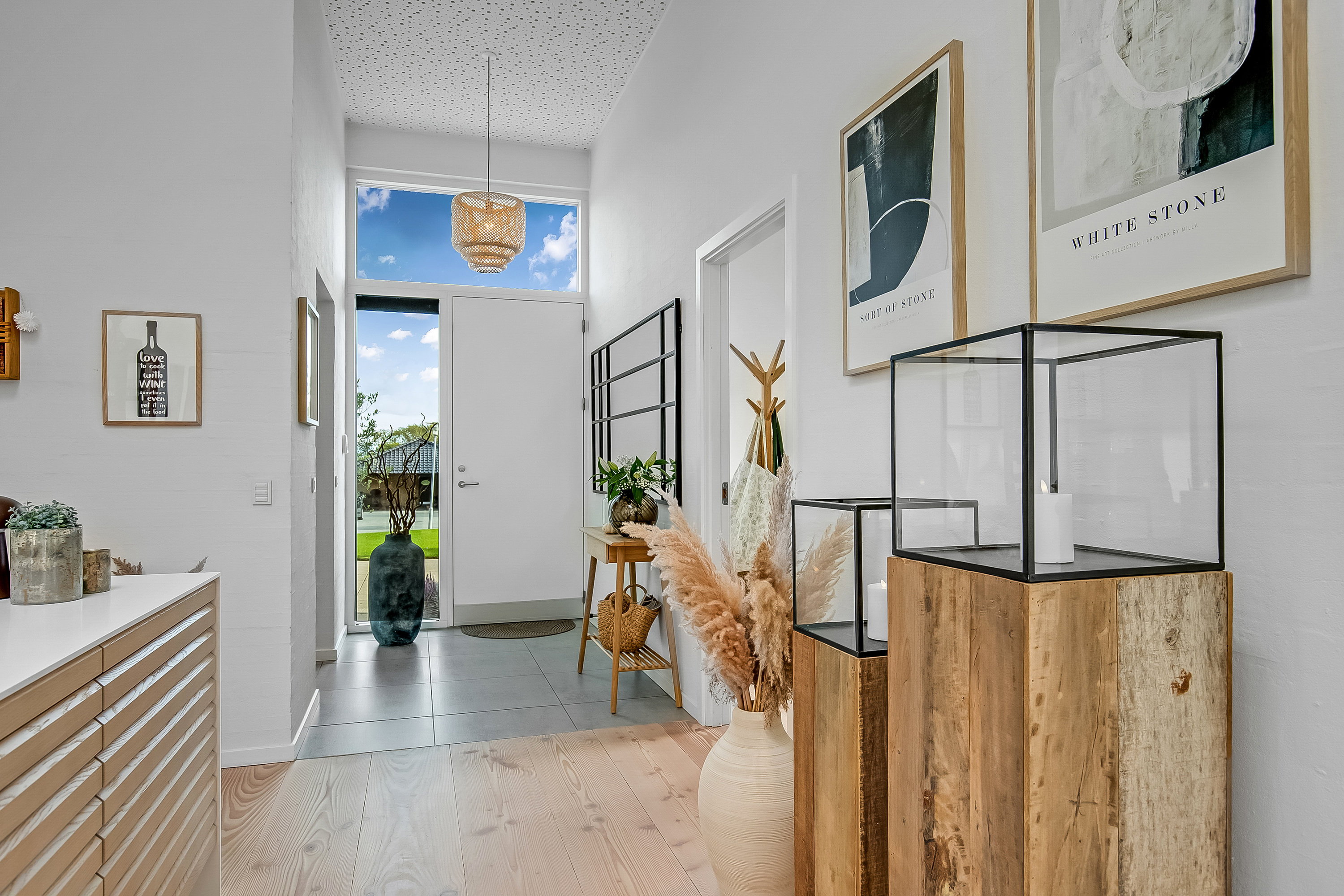 Fremhævet entré billede i fuldskærmstilstand. Billede af Goldbæk Alle 24, Dalby, 6000 Kolding