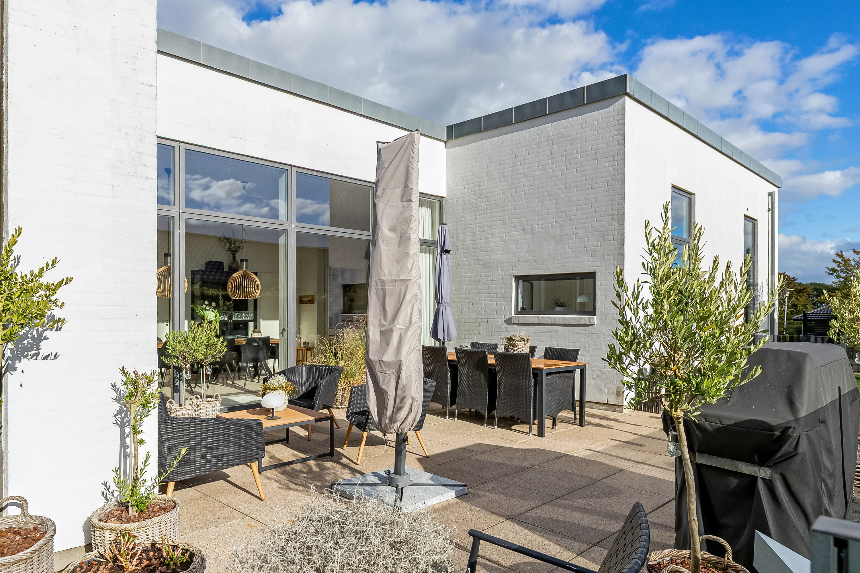 Fremhævet terrasse billede i fuldskærmstilstand. Billede af Goldbæk Alle 24, Dalby, 6000 Kolding