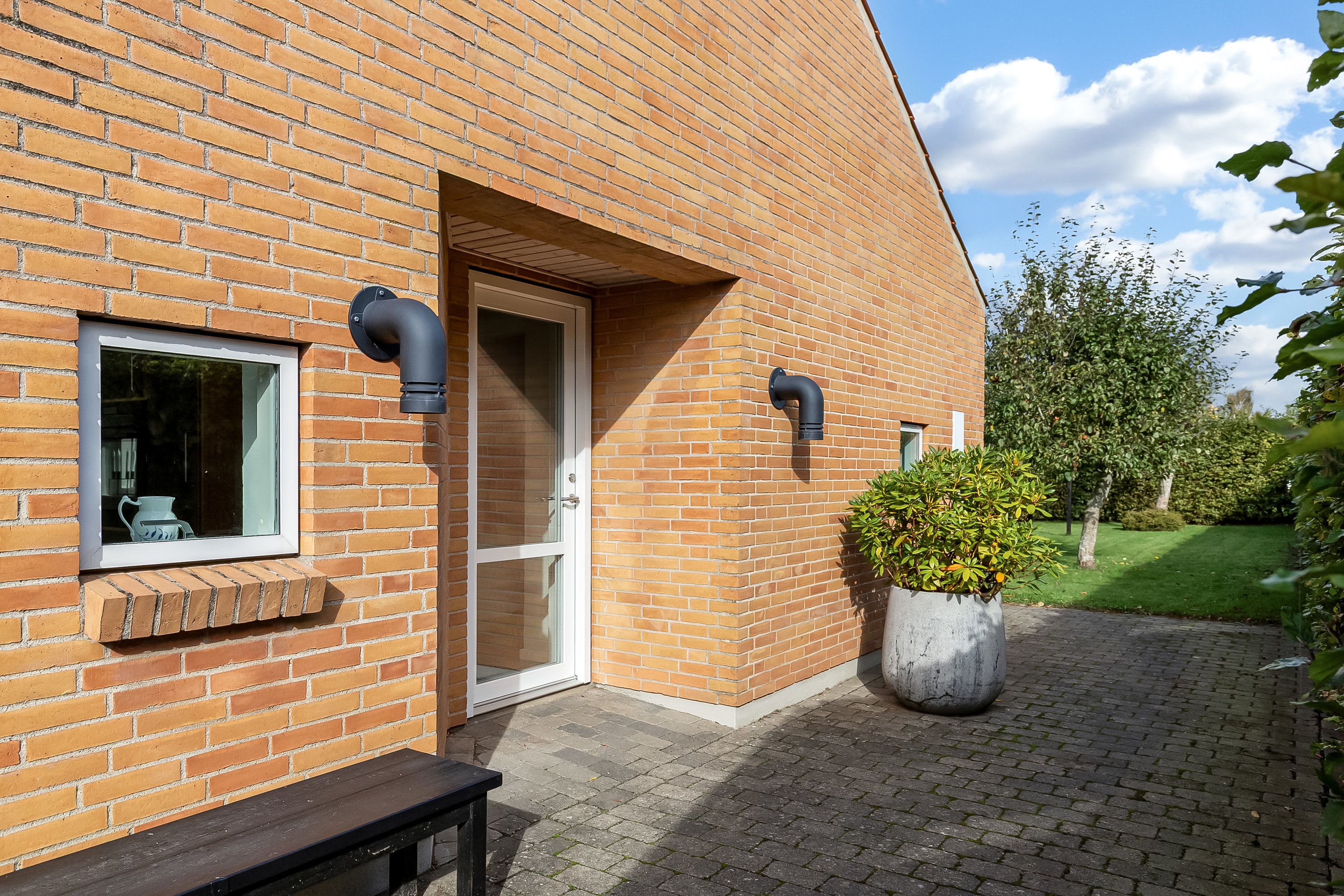 Fremhævet indgang billede i fuldskærmstilstand. Billede af Lavendelvej 18, Nr. Bjert, 6000 Kolding